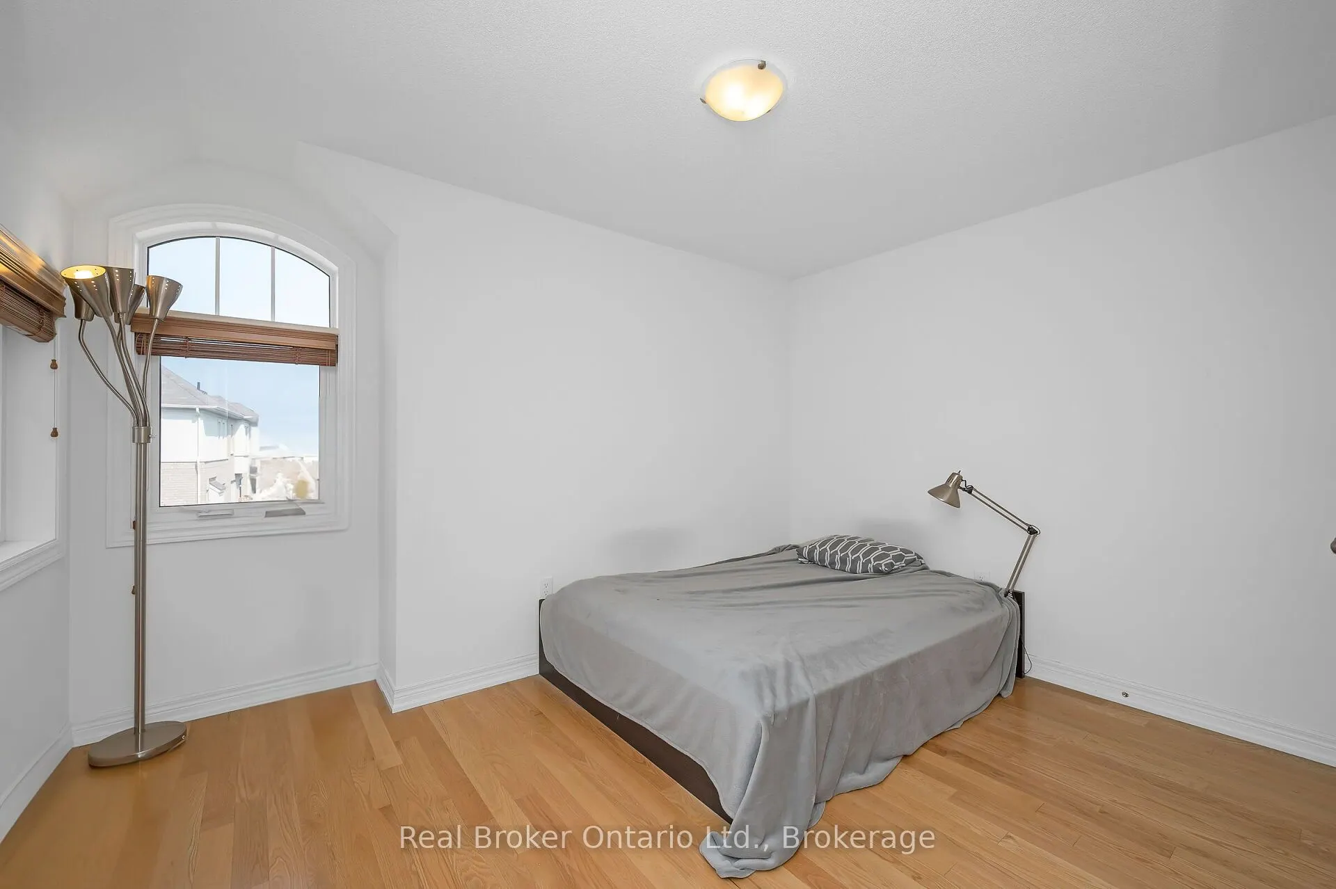 3900 Koenig Road