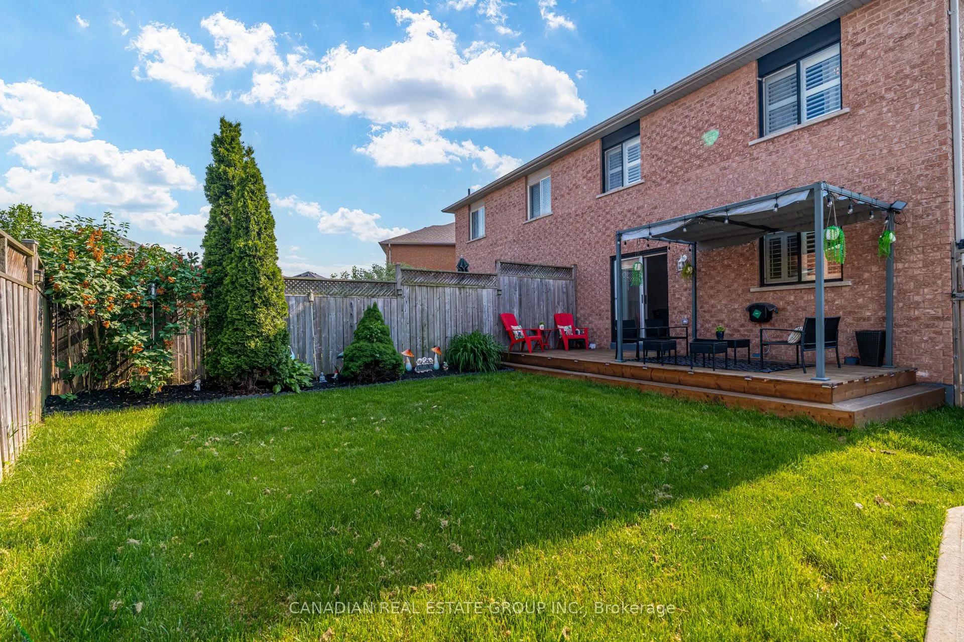 1148 Charlton Way