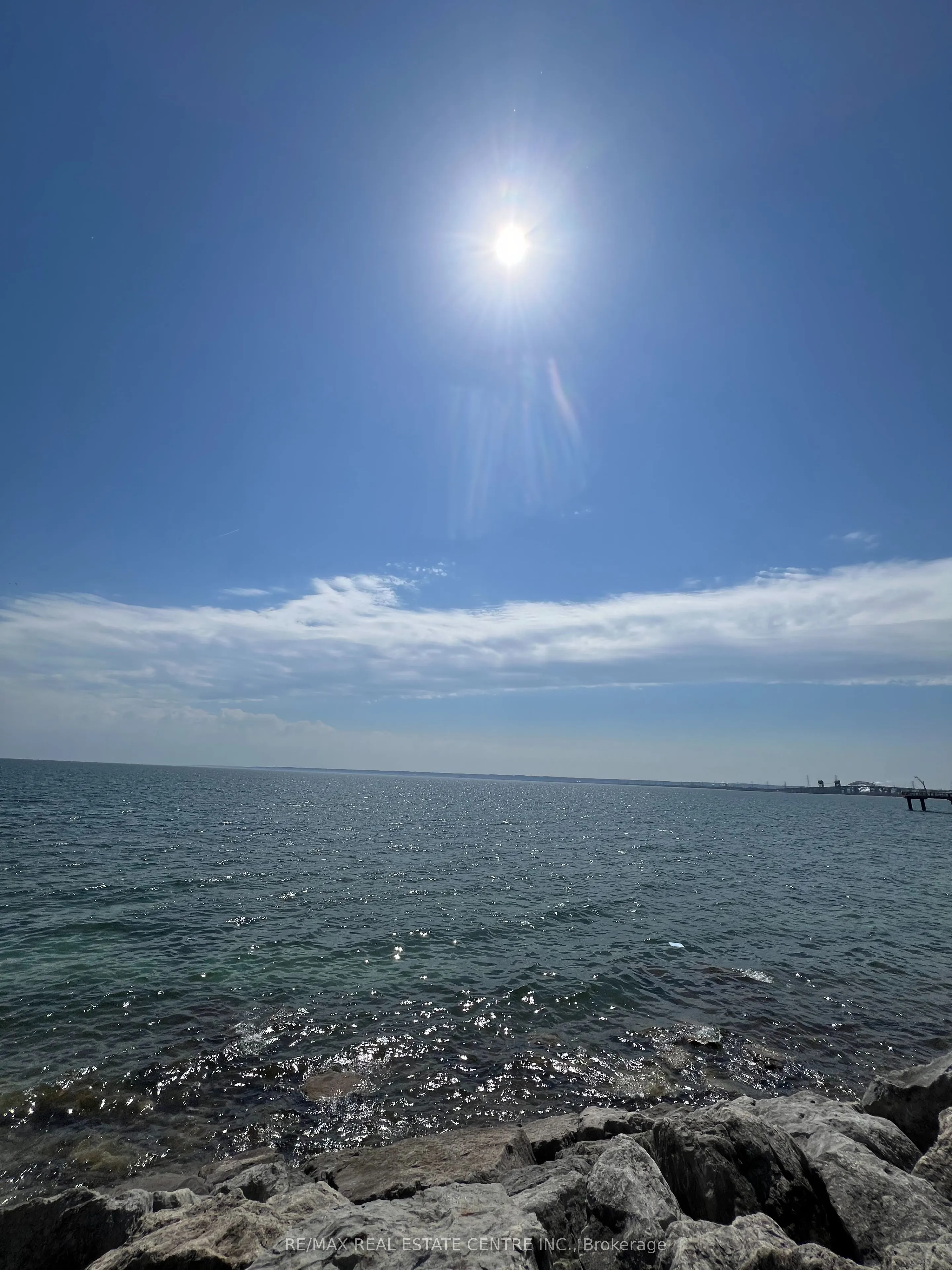 2060 Lakeshore Road, #405