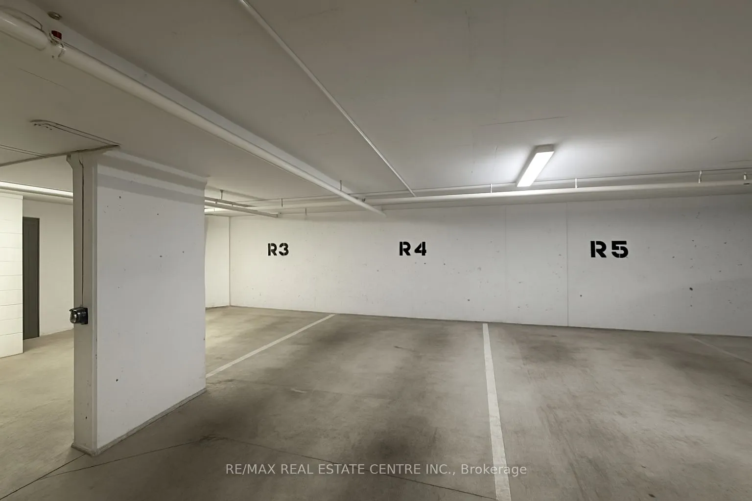 2060 Lakeshore Road, #405