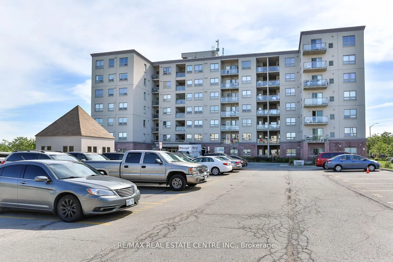 7405 Goreway Drive, #520