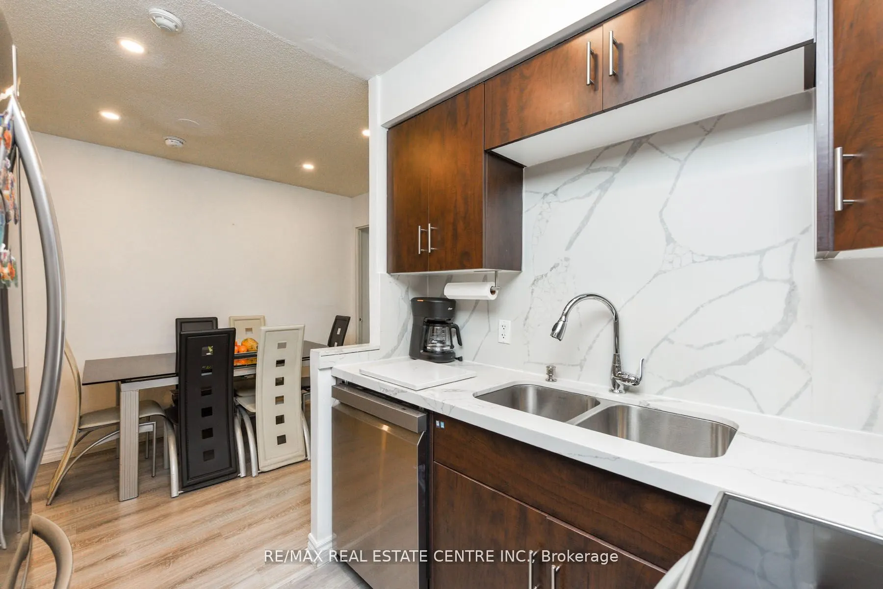 7405 Goreway Drive, #520