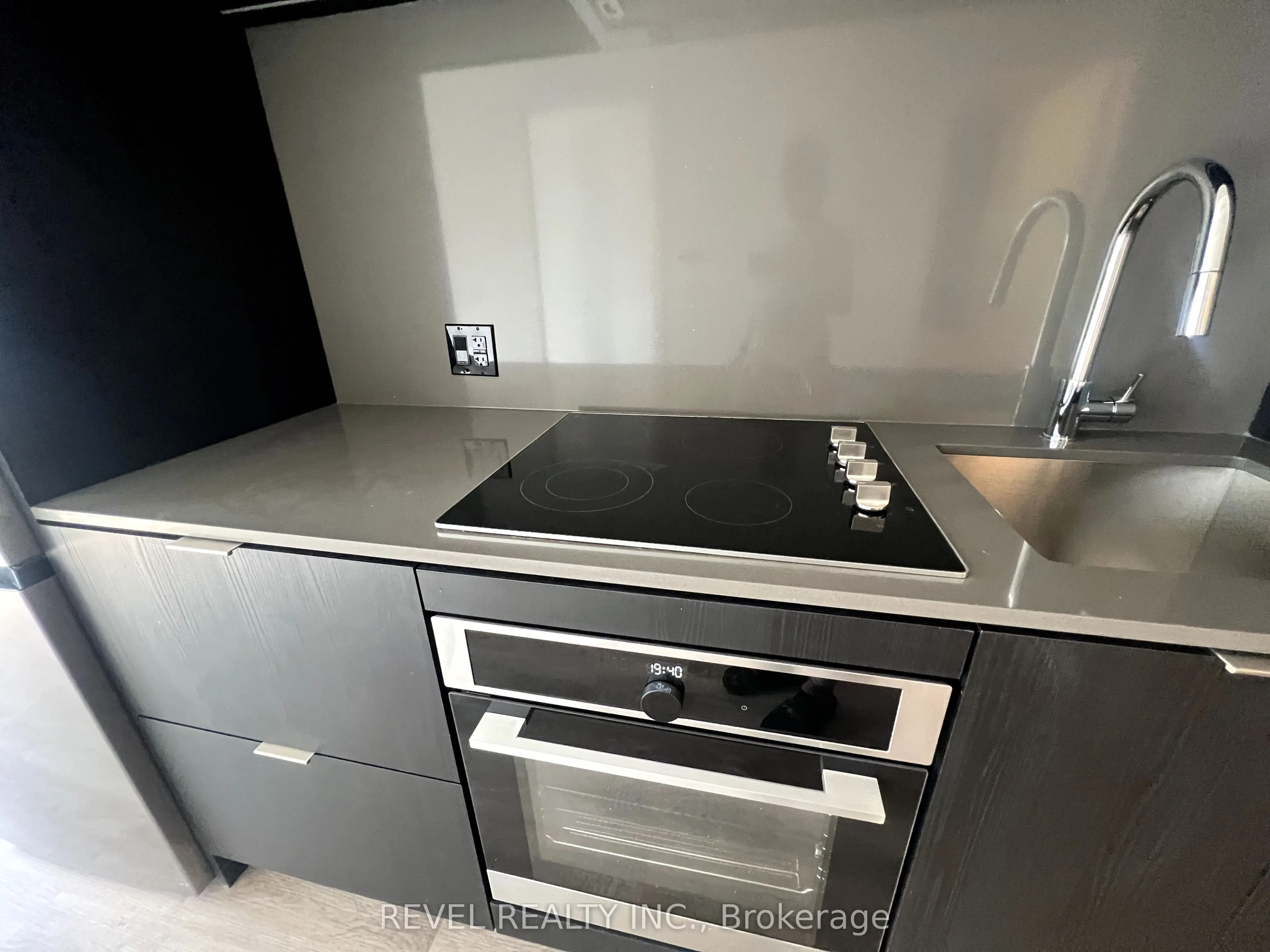 3009 Novar Road, #218