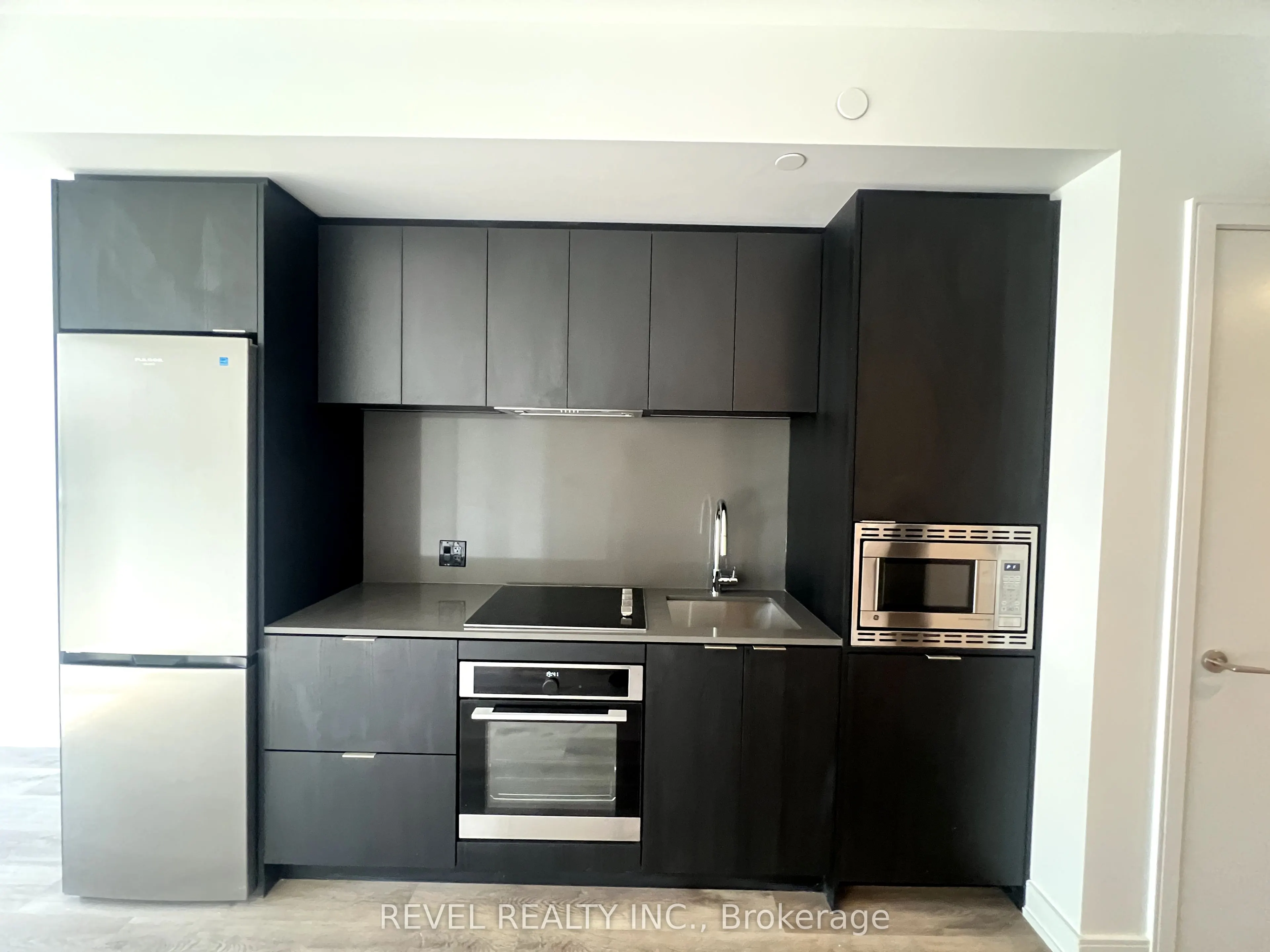 3009 Novar Road, #218