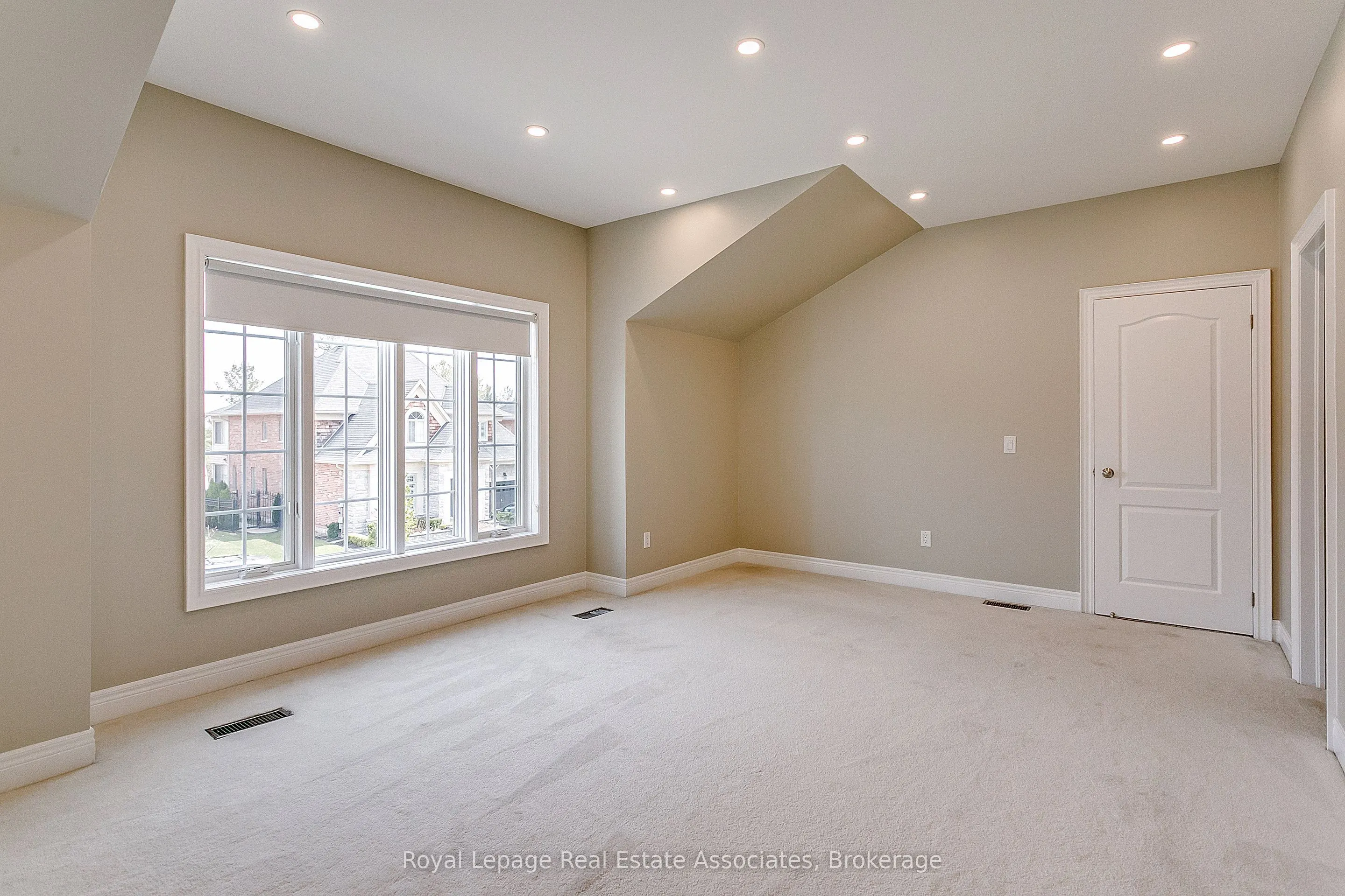 2346 Rock Point Drive
