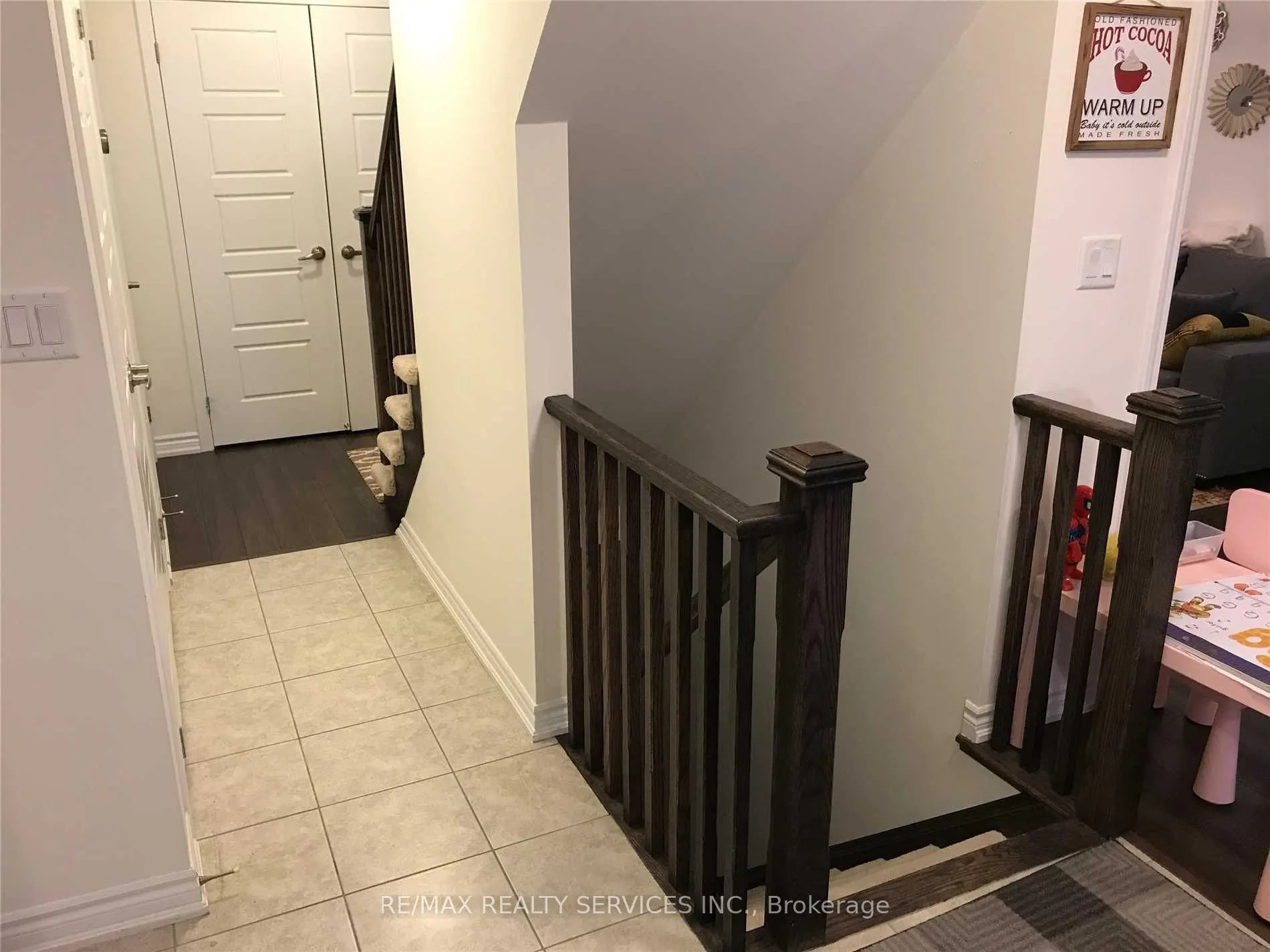 568 Allport Gate