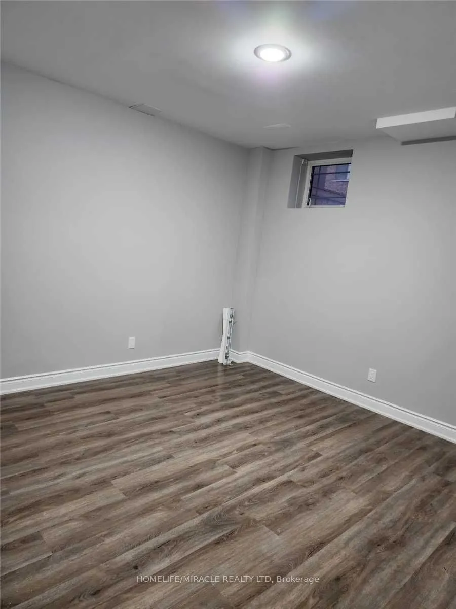 16 Lyle Way, #Basement