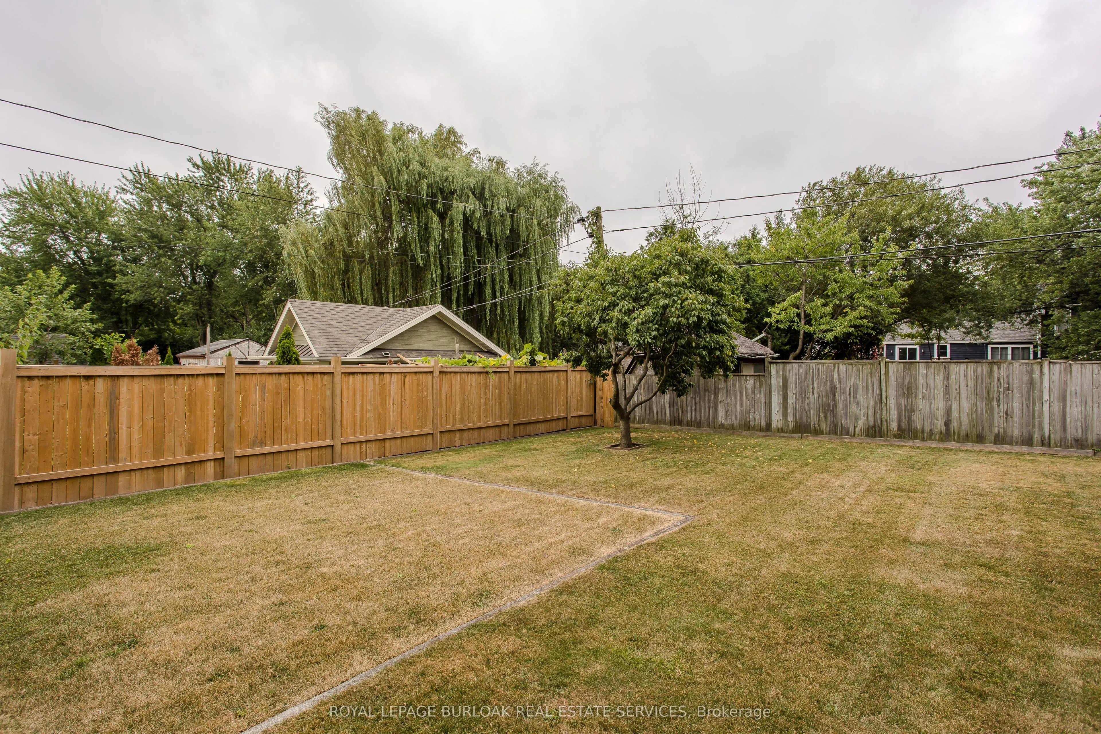 124 Leighland Avenue