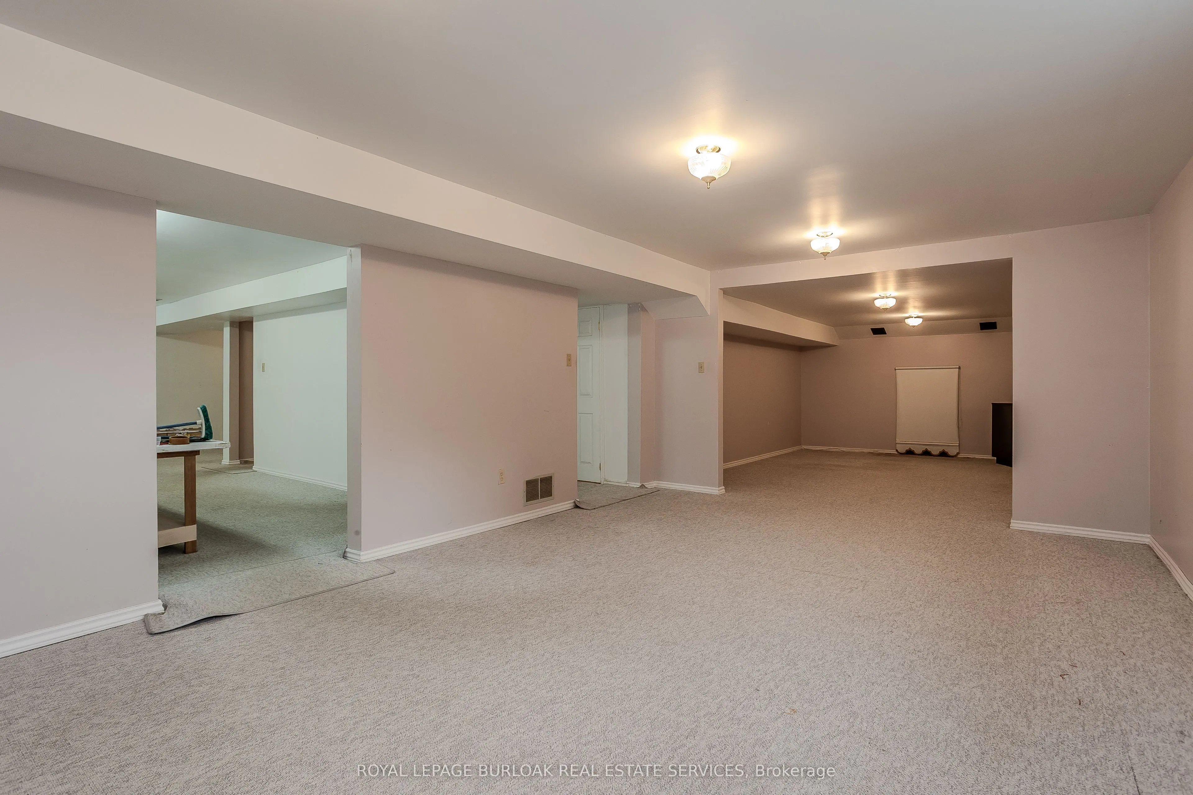 124 Leighland Avenue