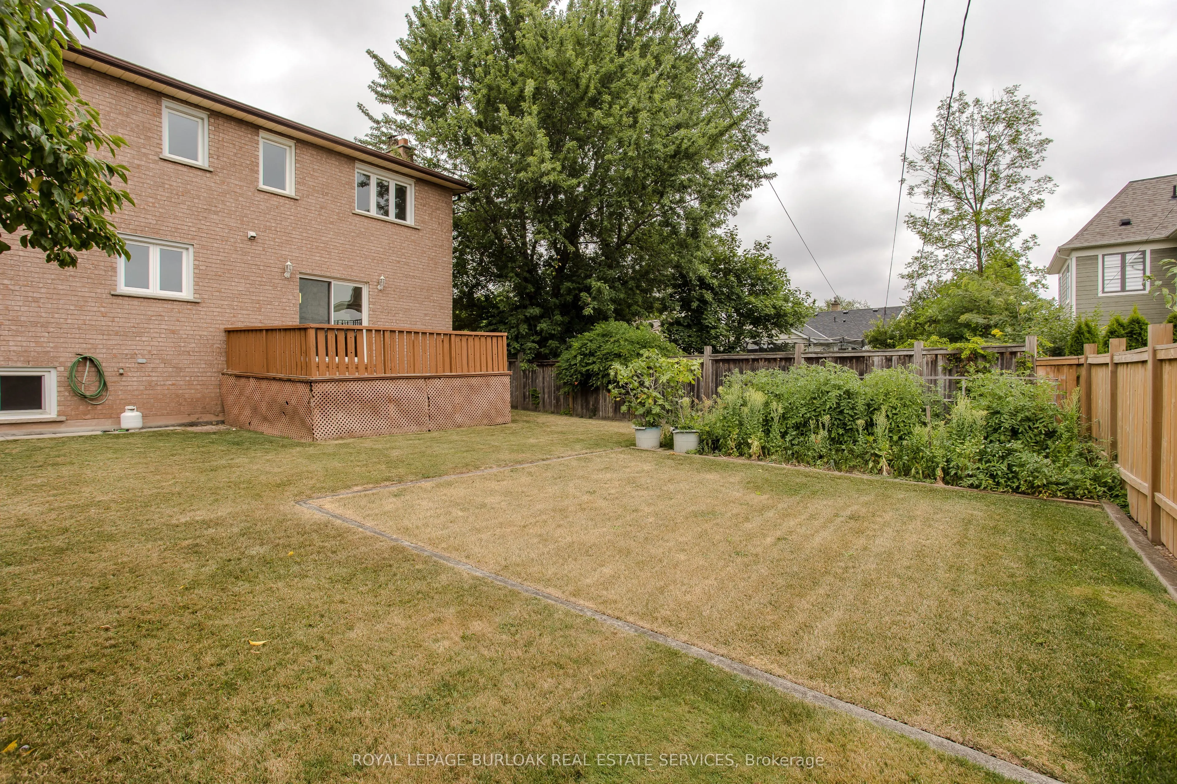 124 Leighland Avenue