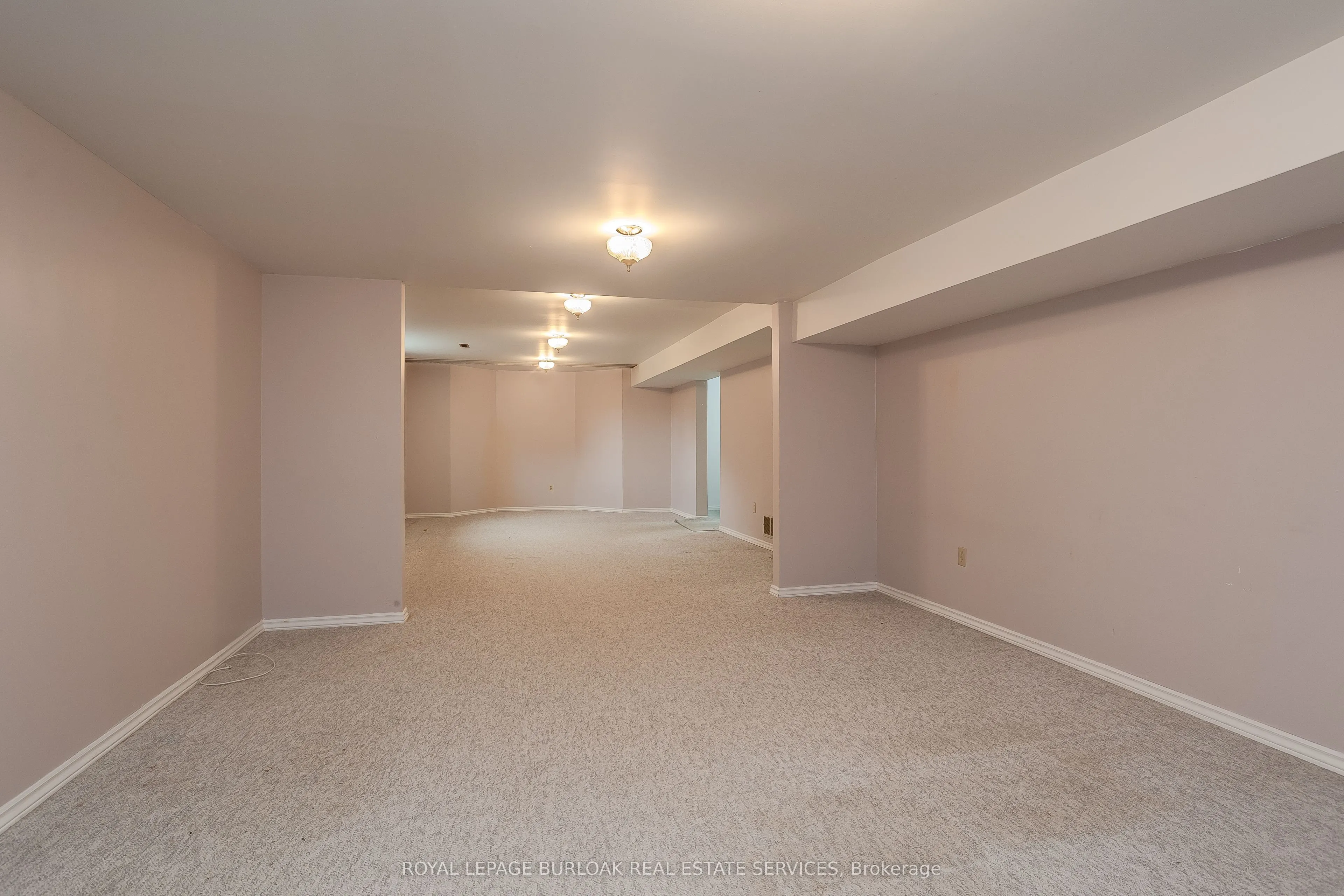 124 Leighland Avenue