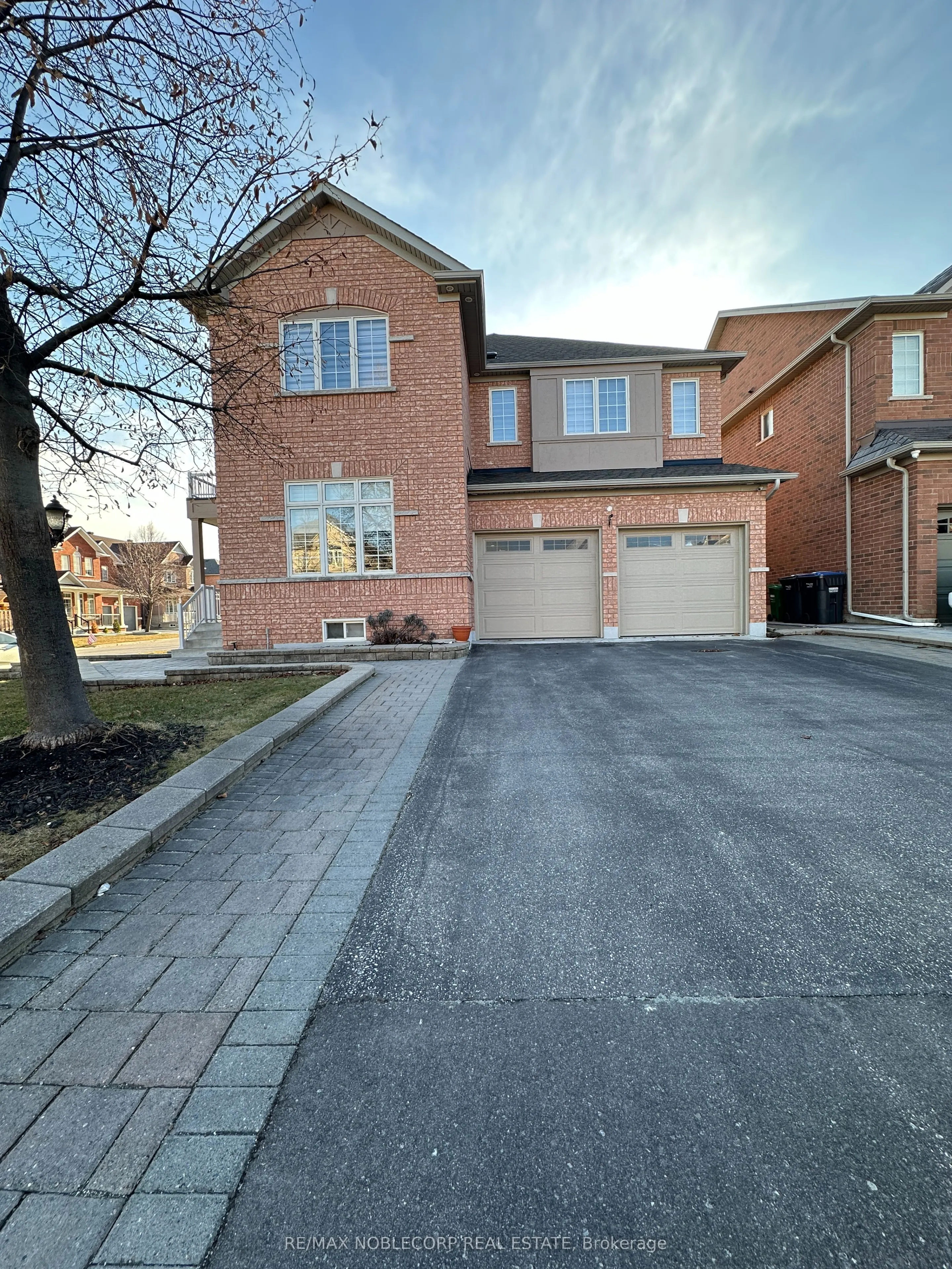 30 Saddler Avenue
