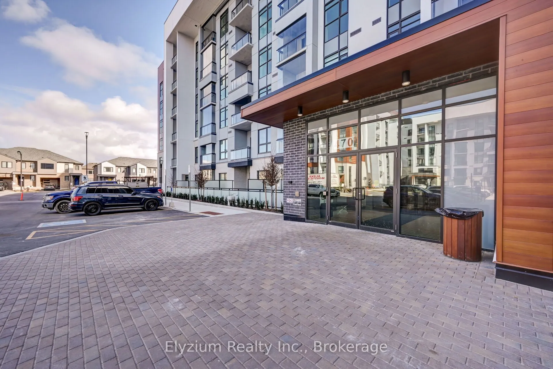 470 Gordon Krantz Avenue, #312