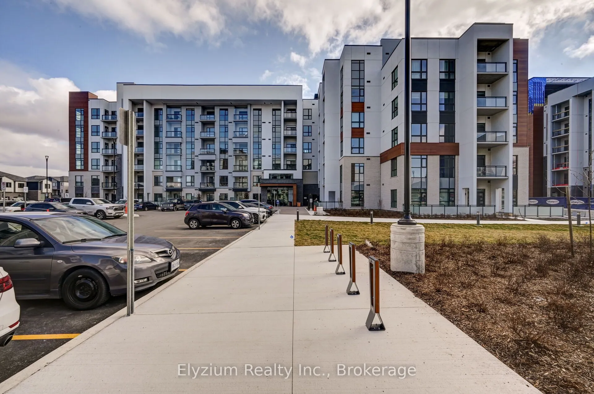 470 Gordon Krantz Avenue, #312