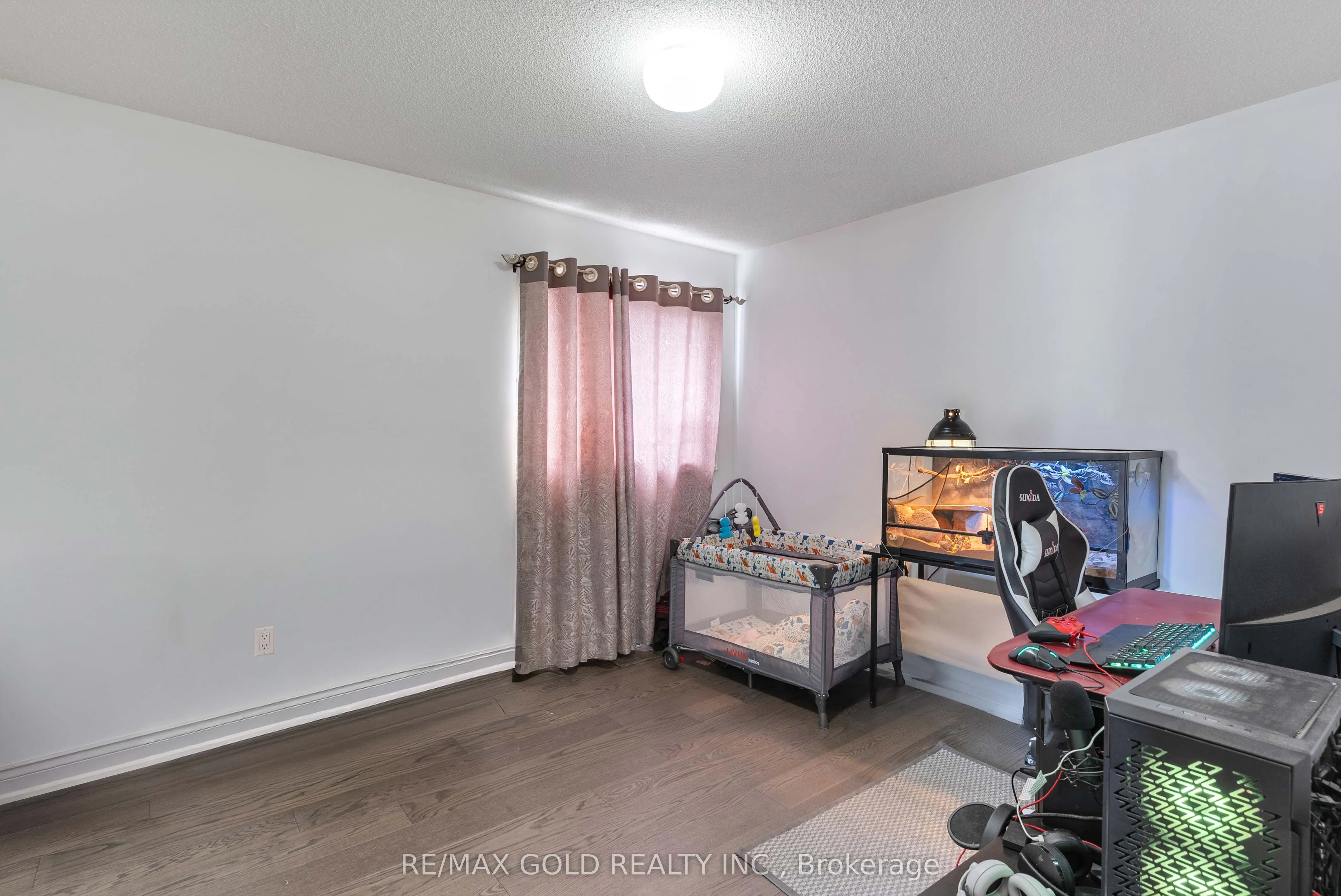 14 Country Stroll Crescent