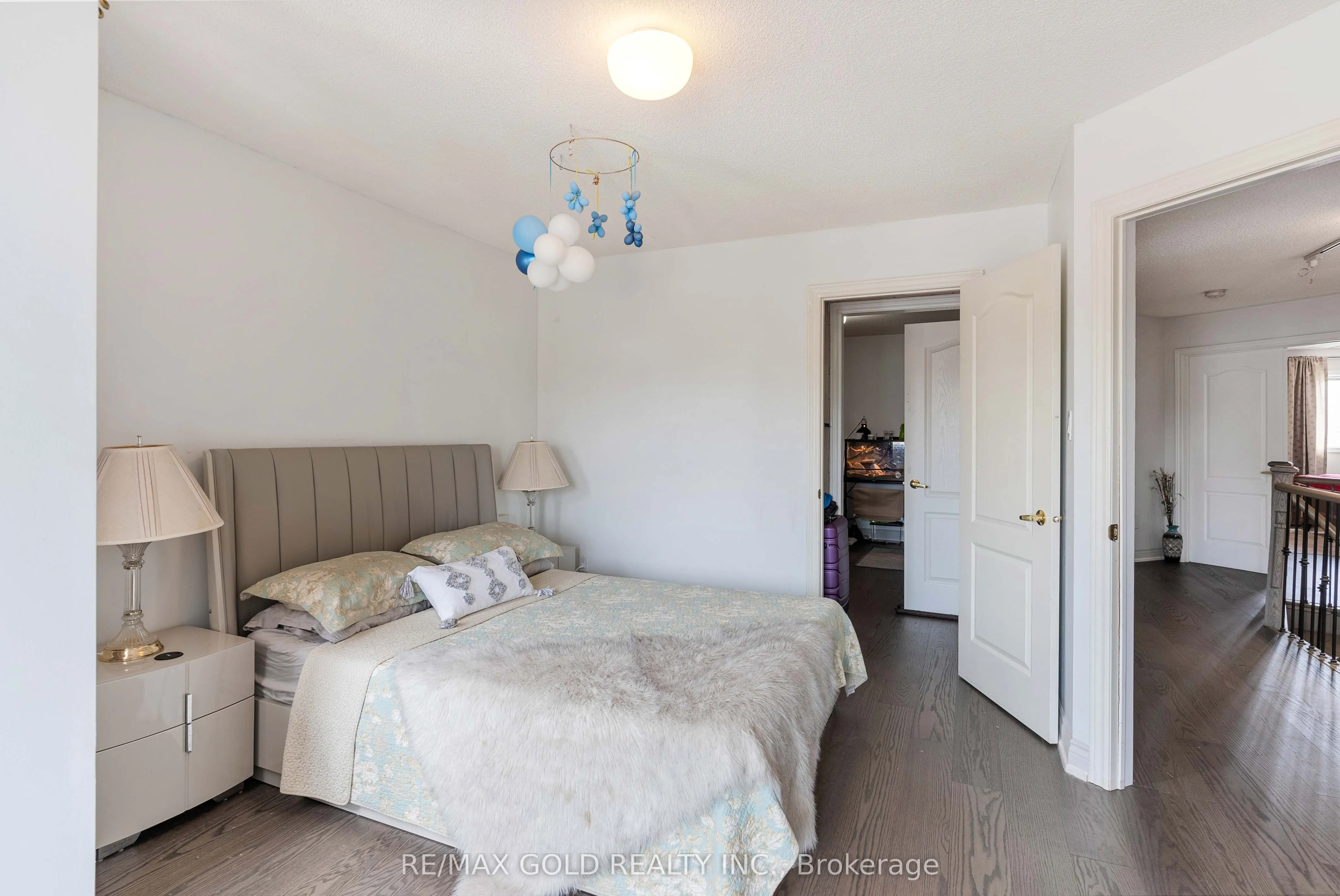 14 Country Stroll Crescent