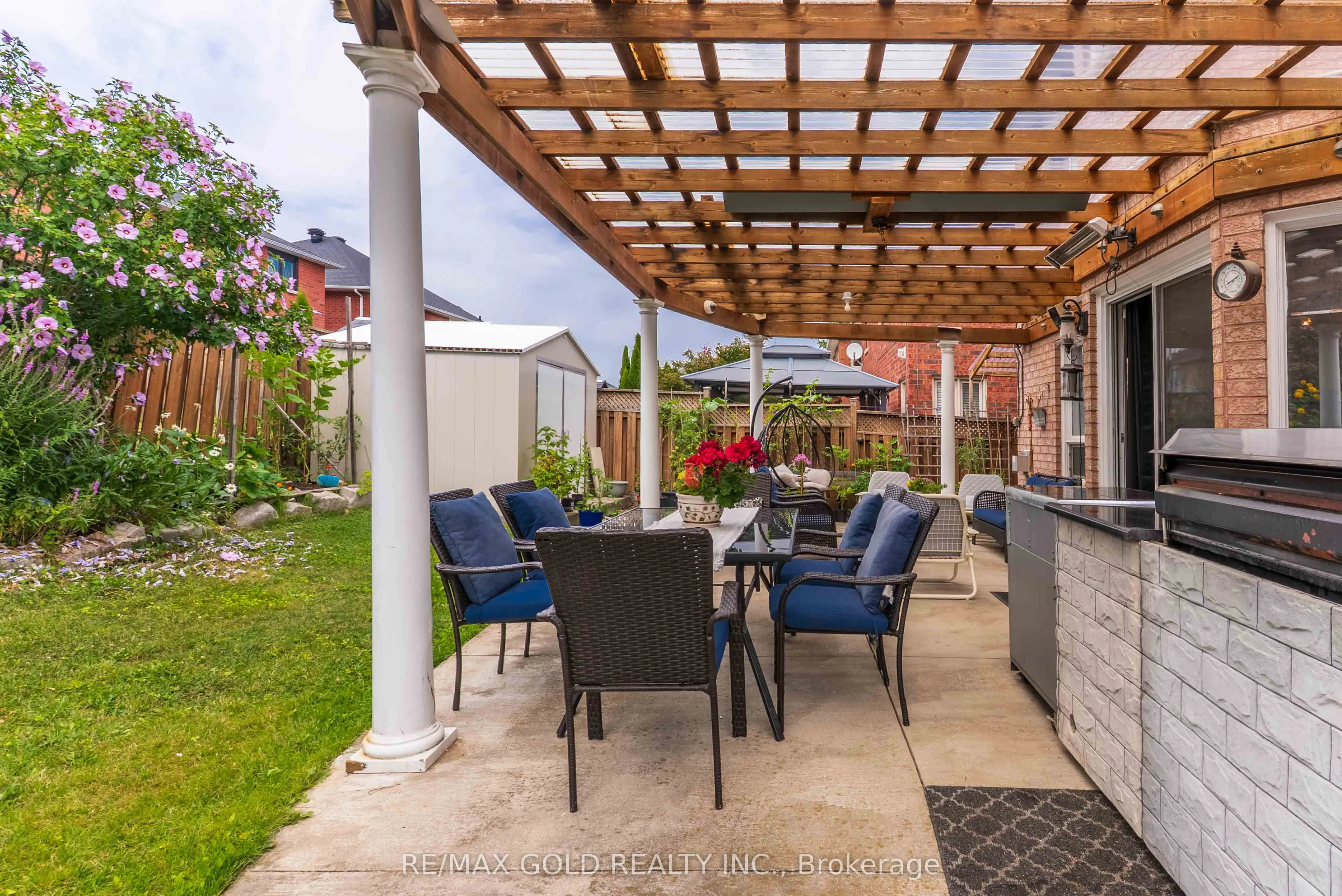 14 Country Stroll Crescent