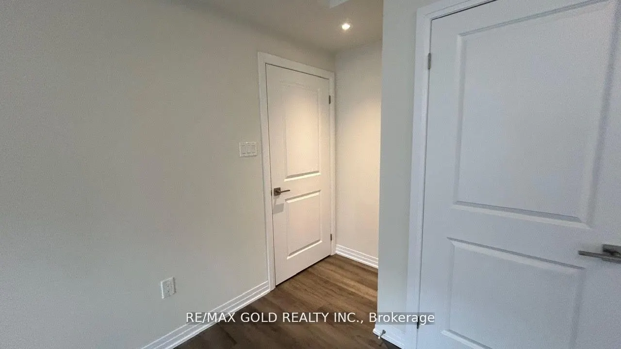 35 Fieldridge Crescent, #36