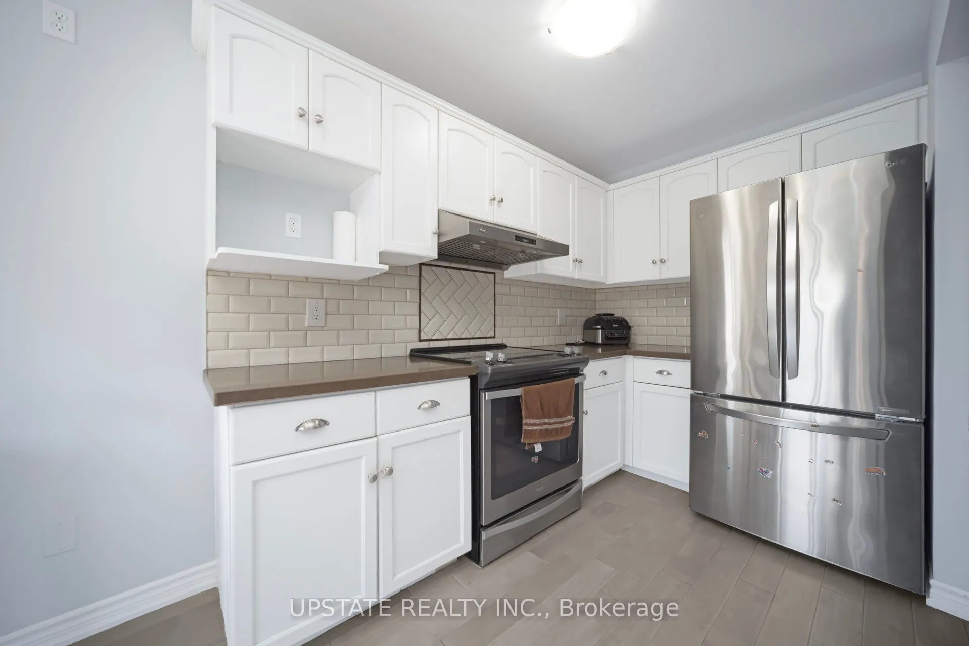 16 Settlers Road