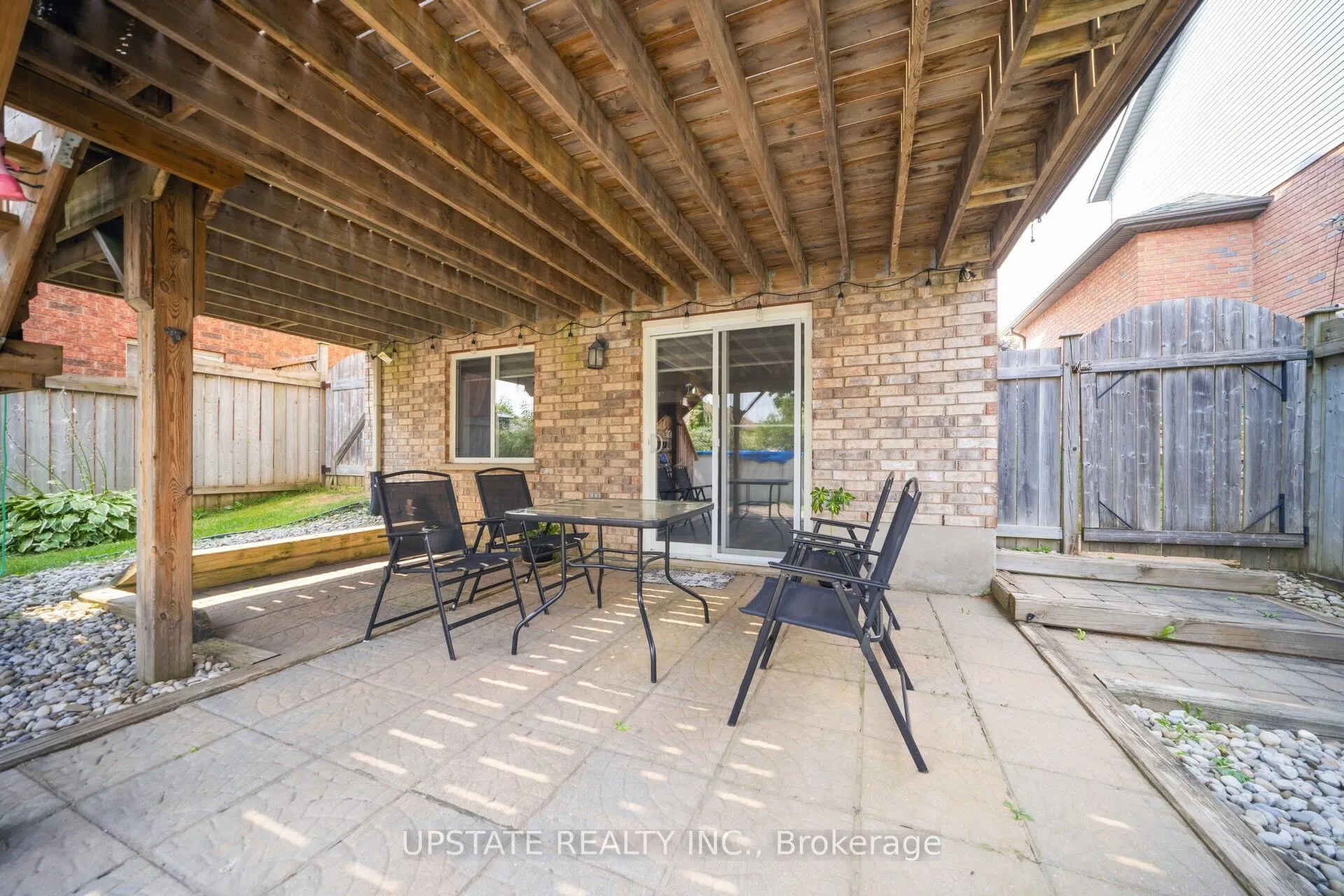 16 Settlers Road