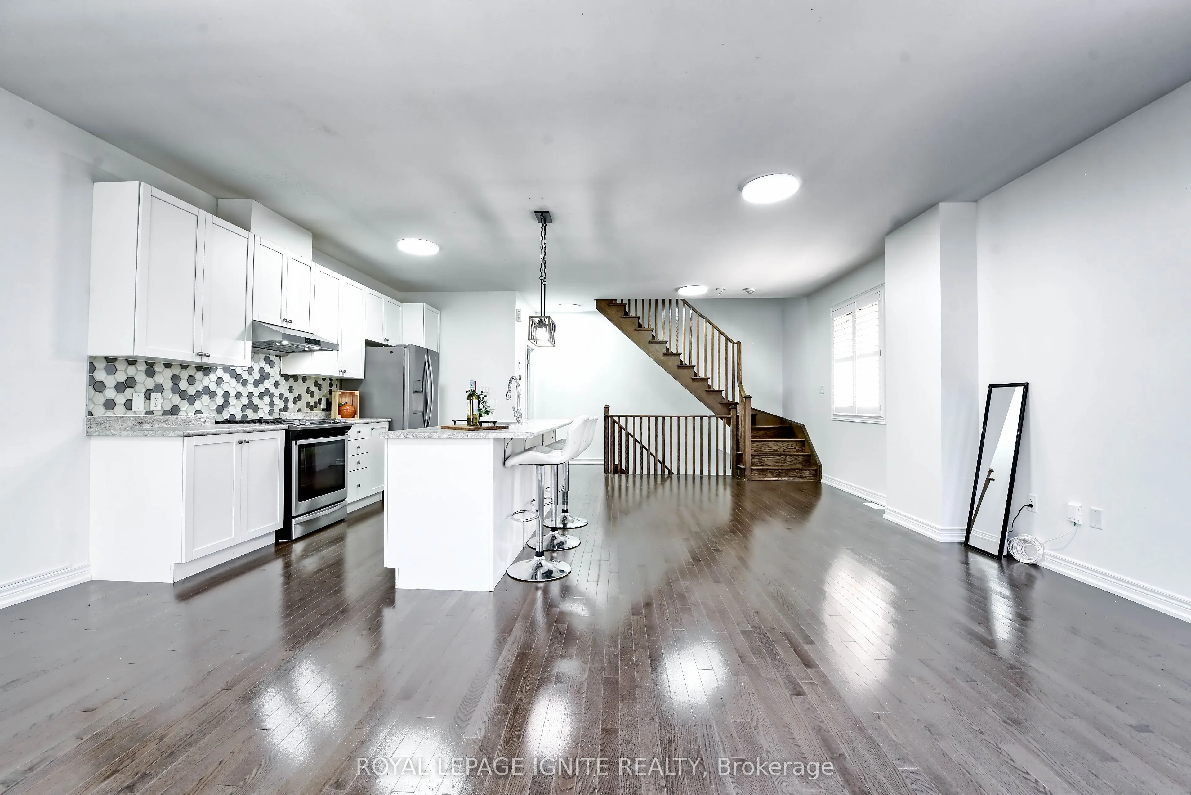 25 Haymarket Drive