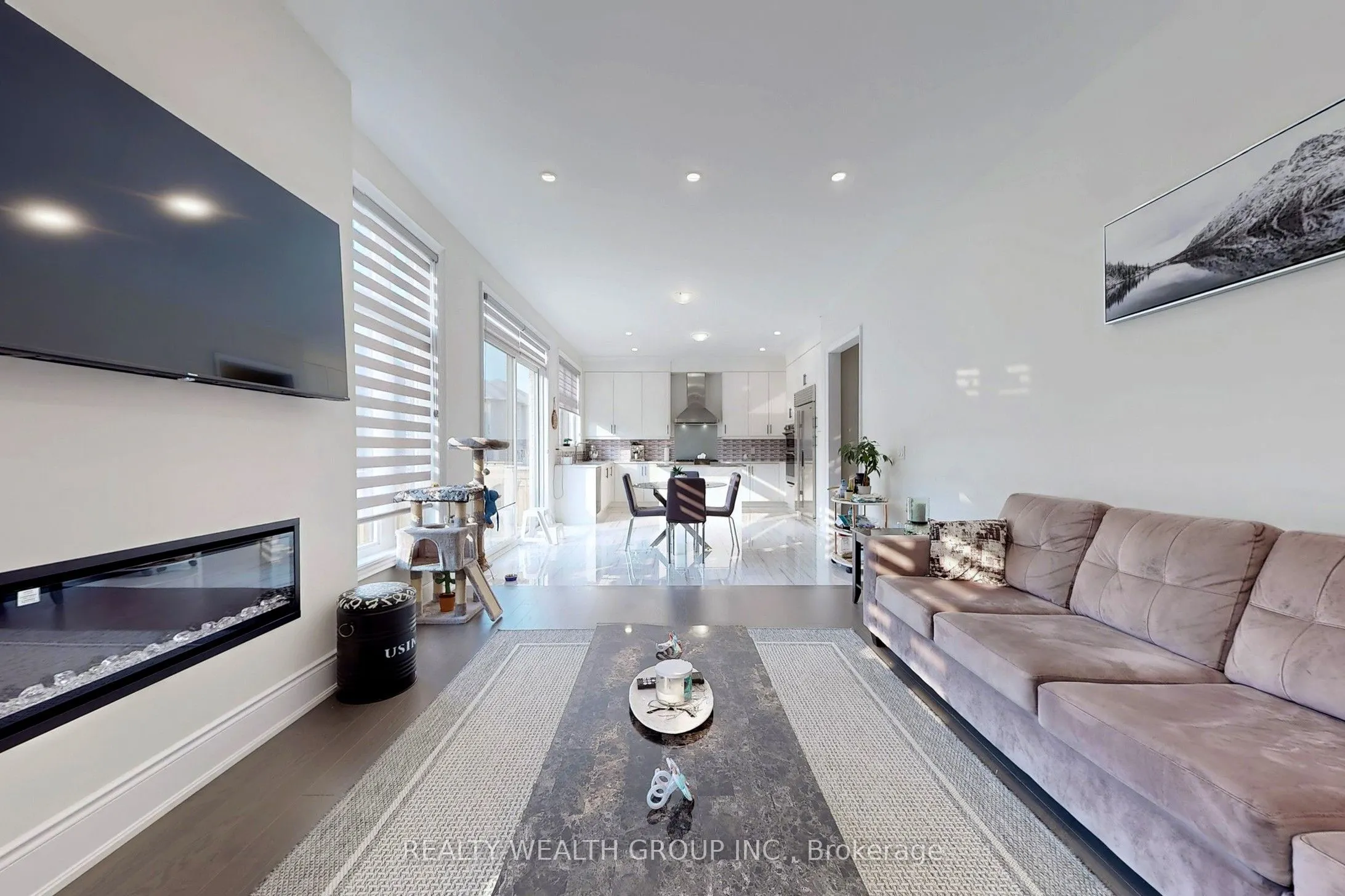 2421 Irene Crescent