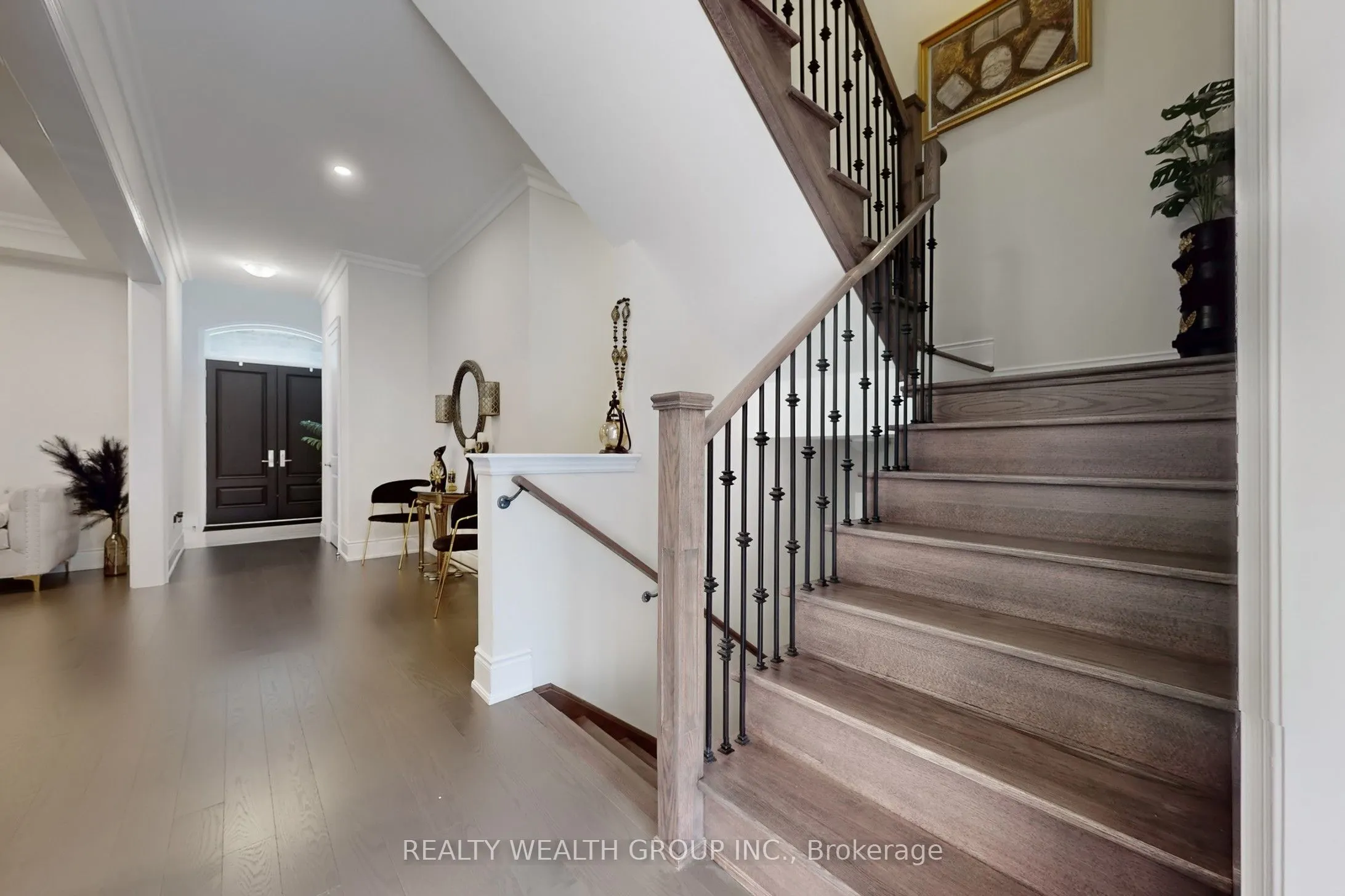 2421 Irene Crescent