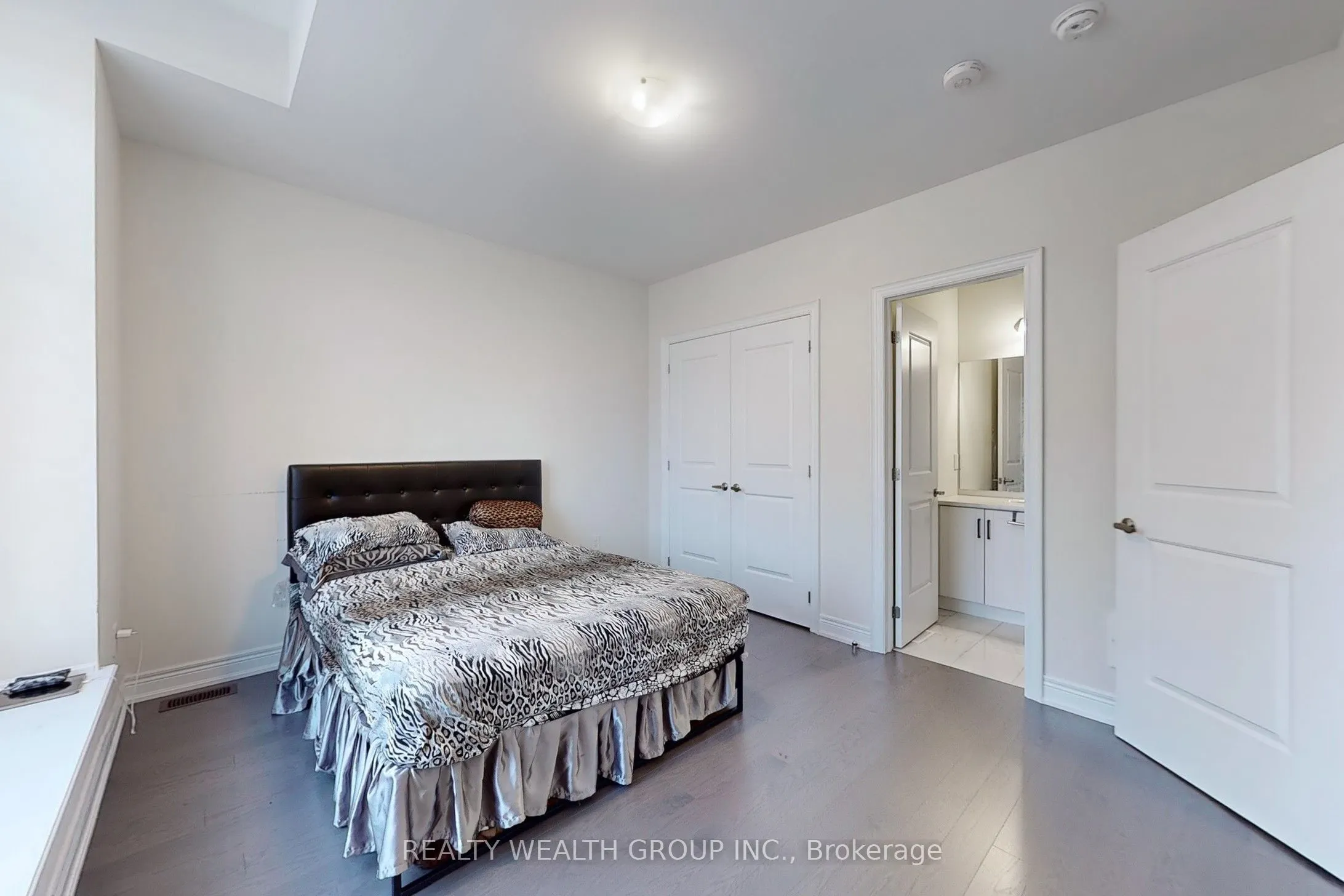 2421 Irene Crescent
