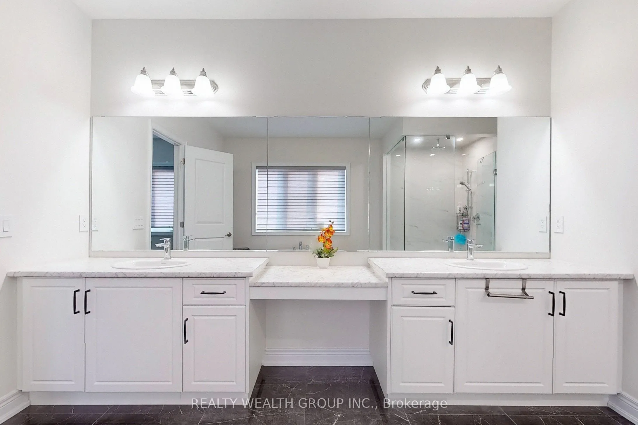 2421 Irene Crescent