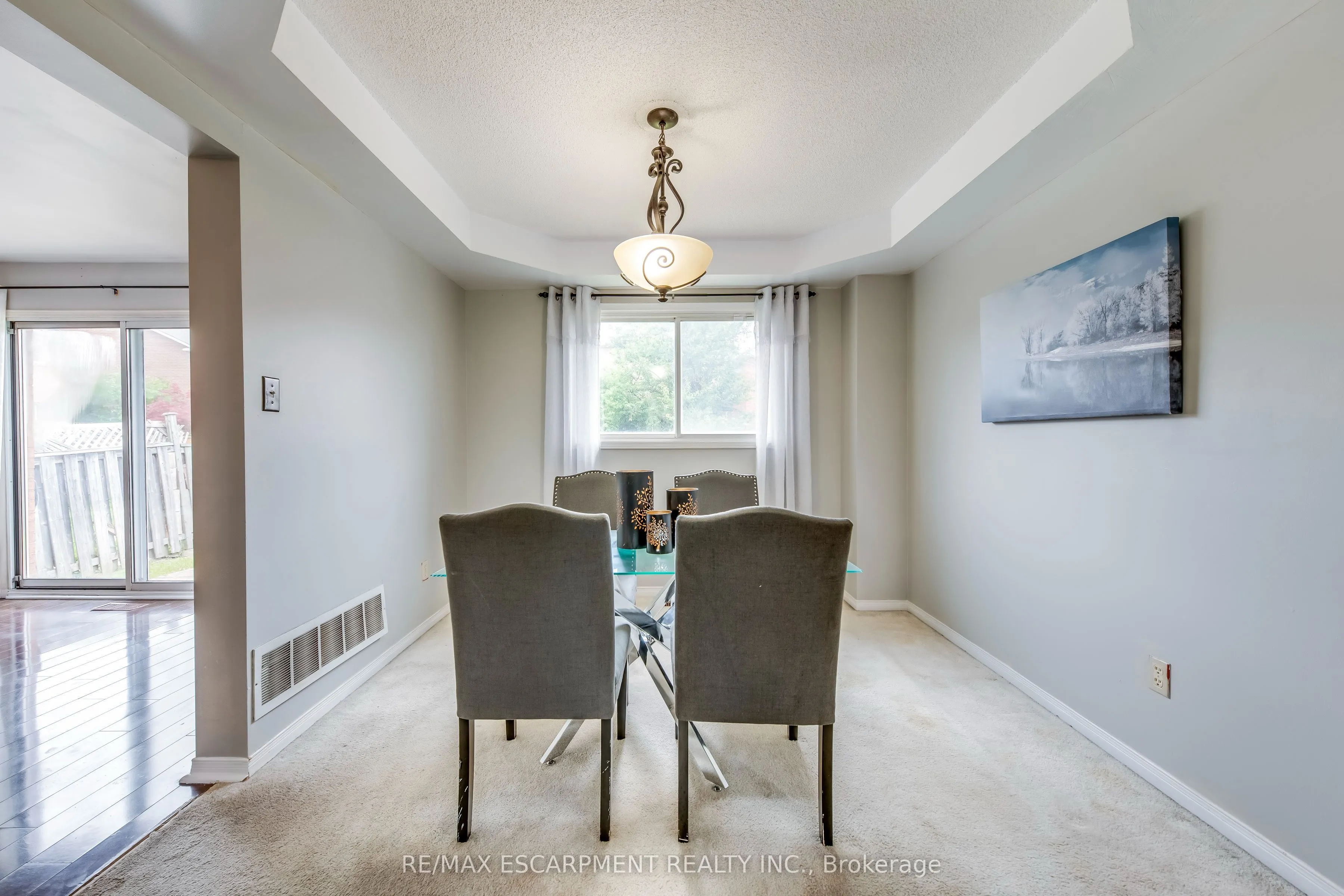 1157 Charminster Crescent