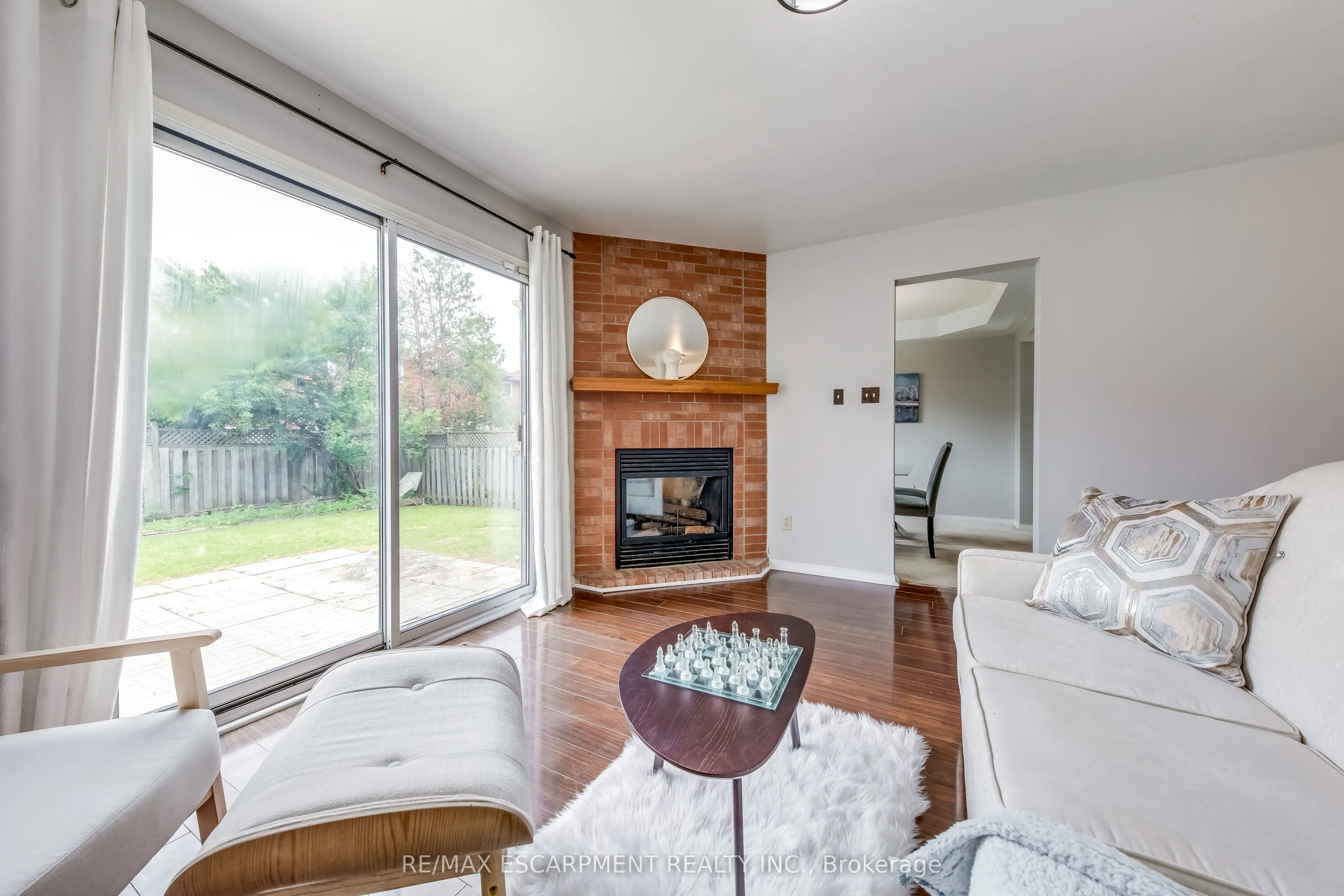 1157 Charminster Crescent