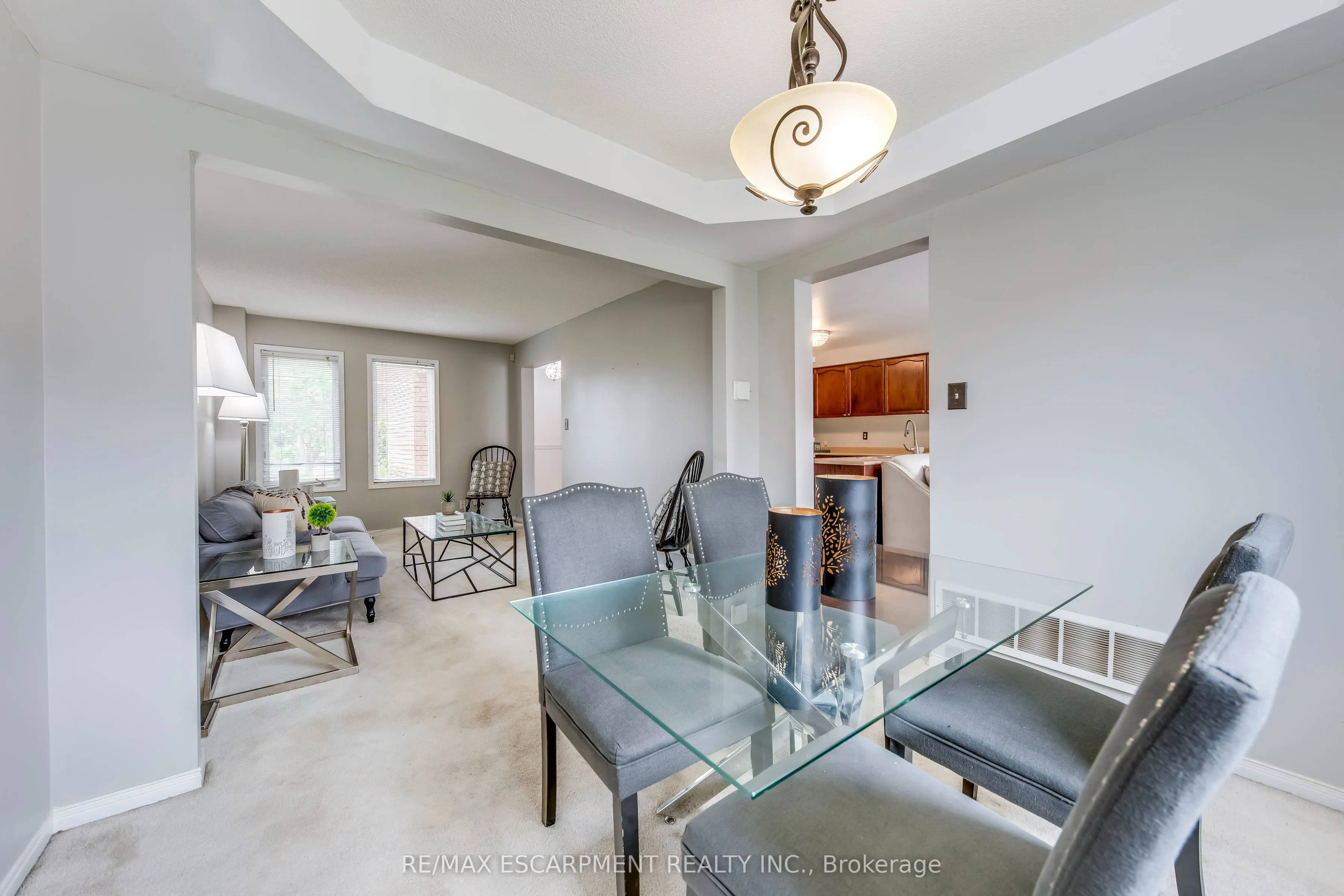 1157 Charminster Crescent