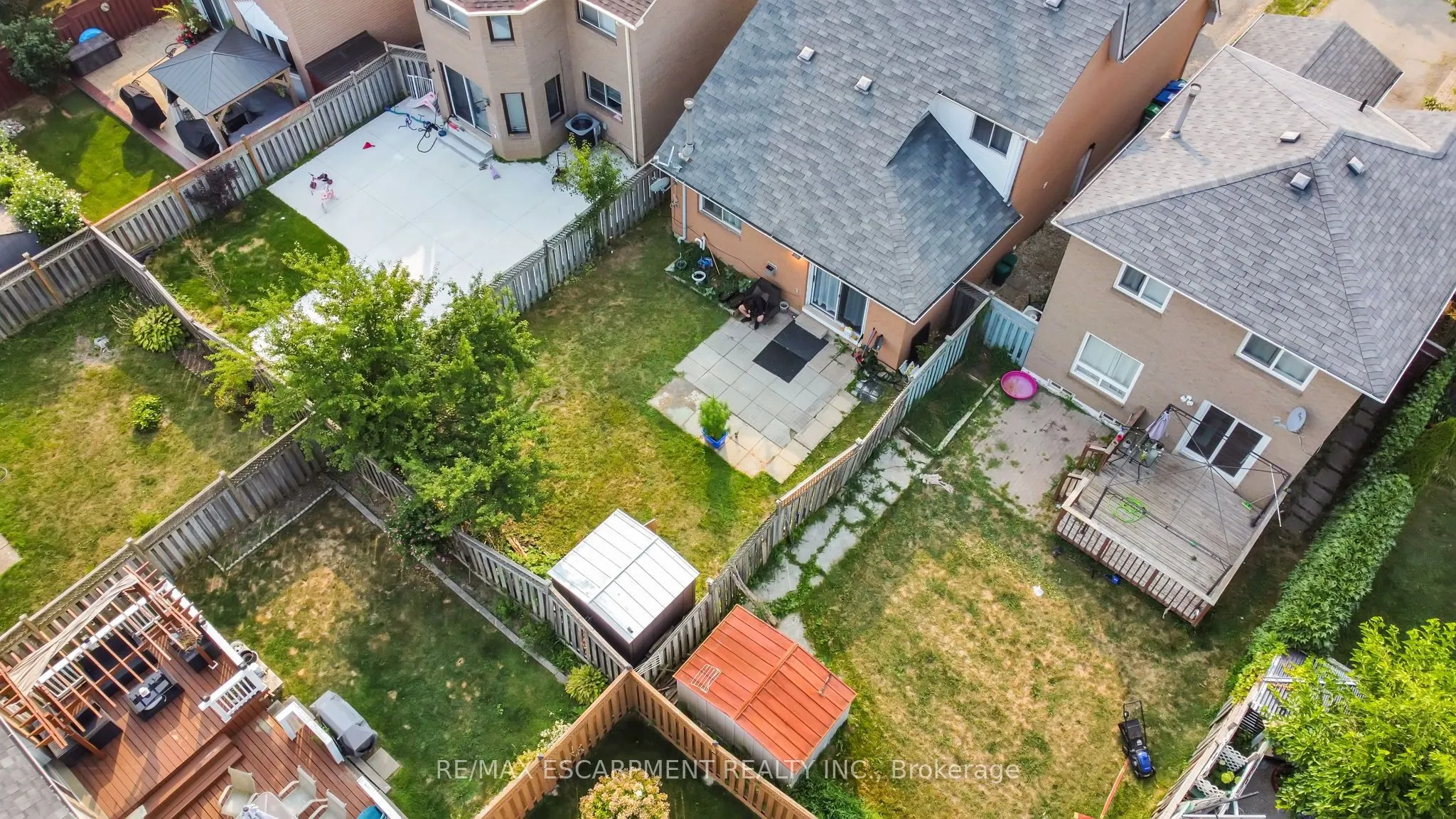 1157 Charminster Crescent