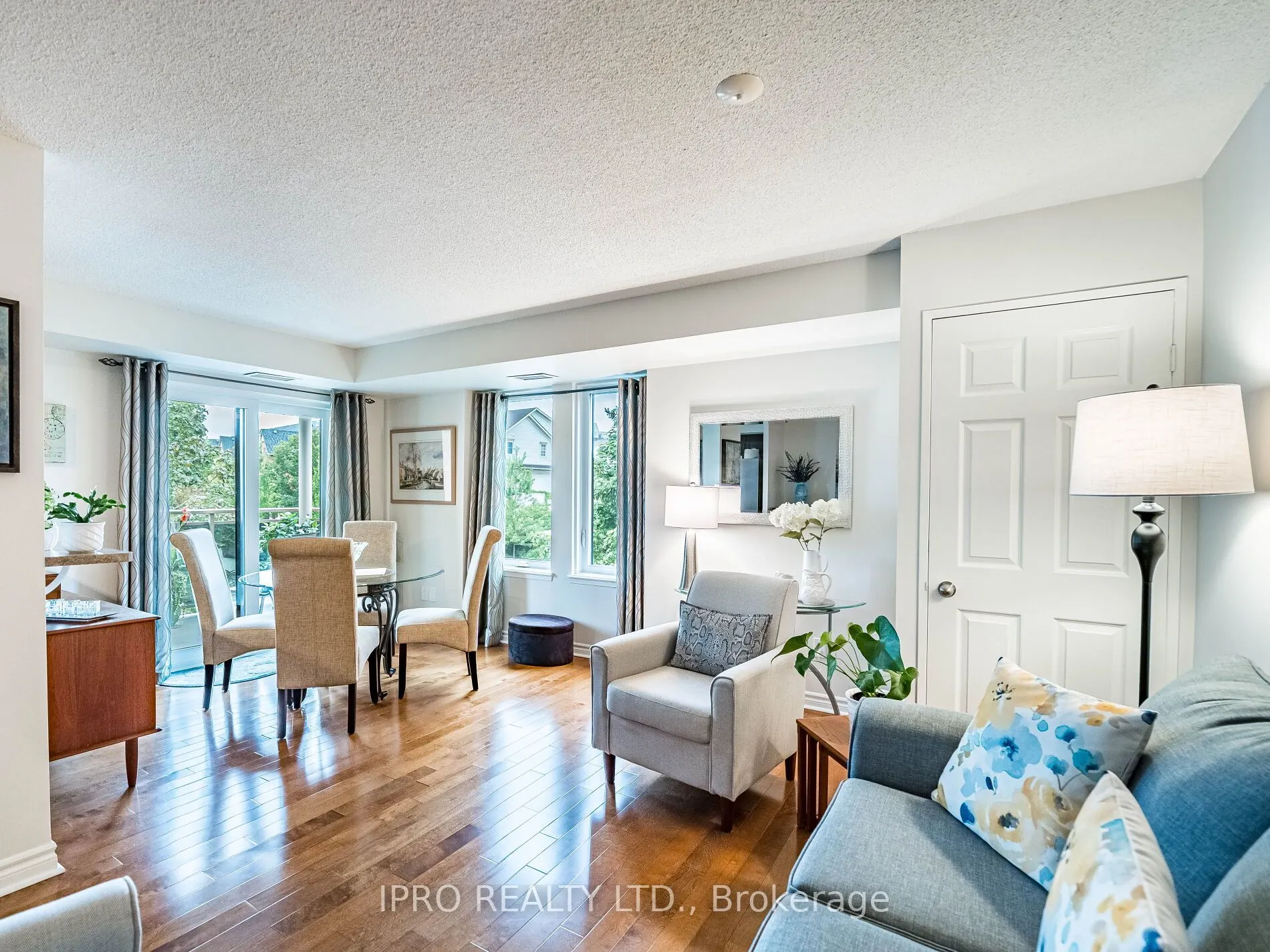 2300 Parkhaven Boulevard, #303