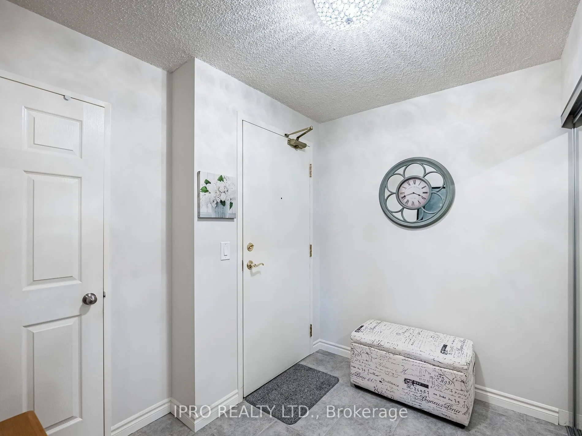 2300 Parkhaven Boulevard, #303