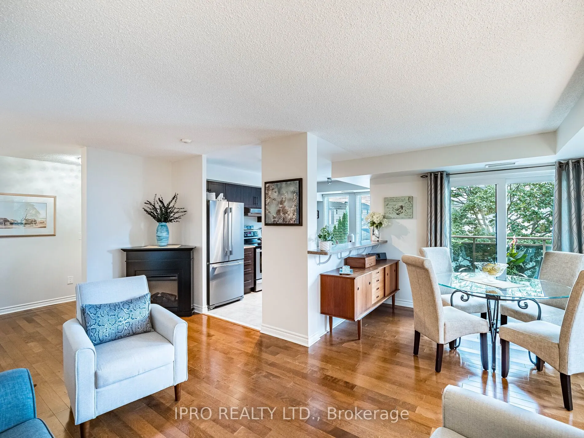 2300 Parkhaven Boulevard, #303