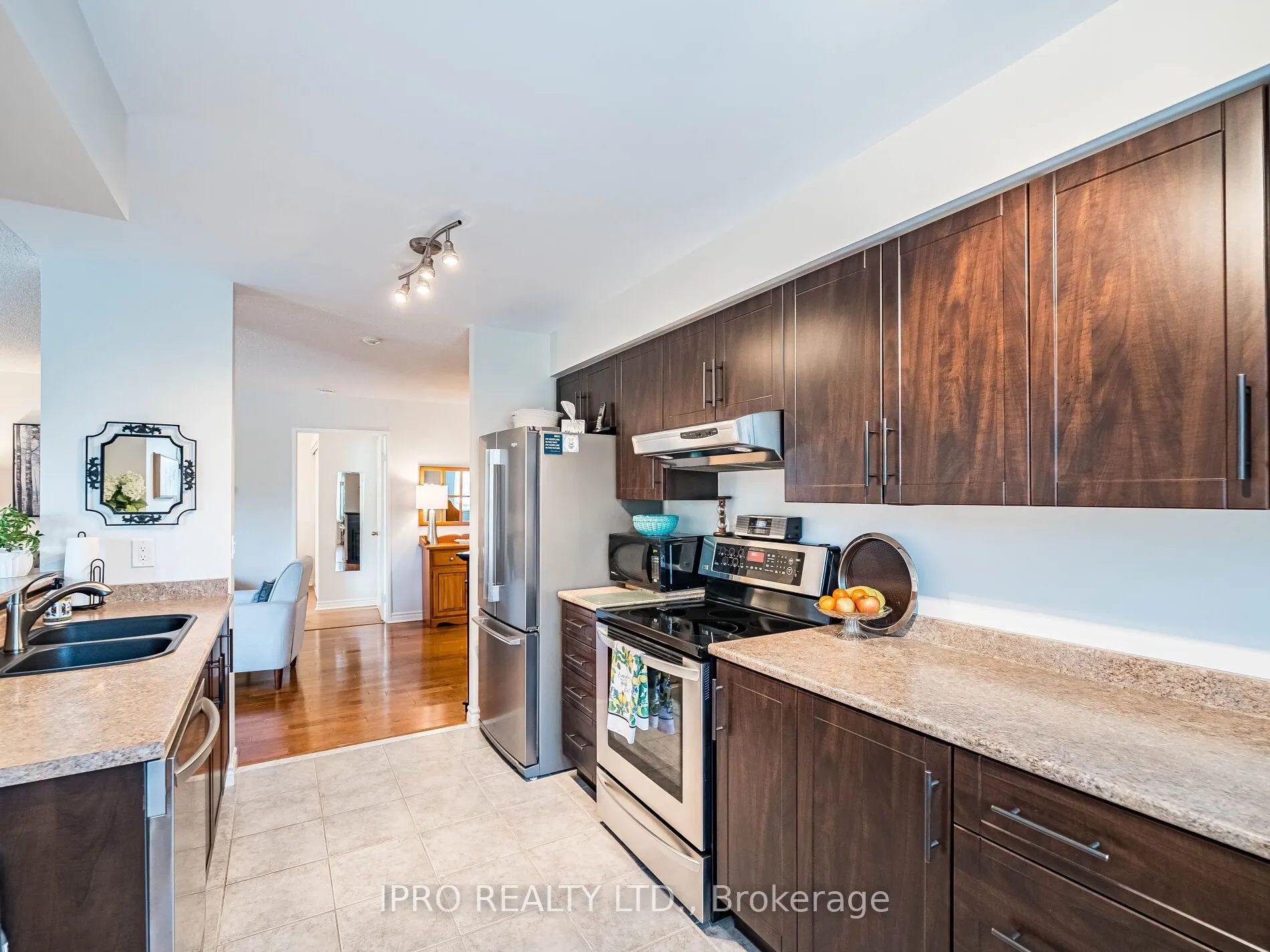 2300 Parkhaven Boulevard, #303