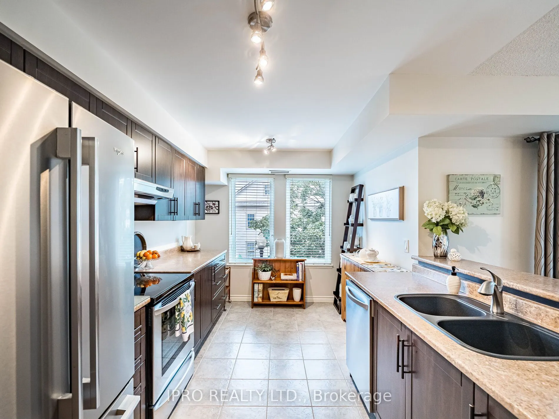 2300 Parkhaven Boulevard, #303