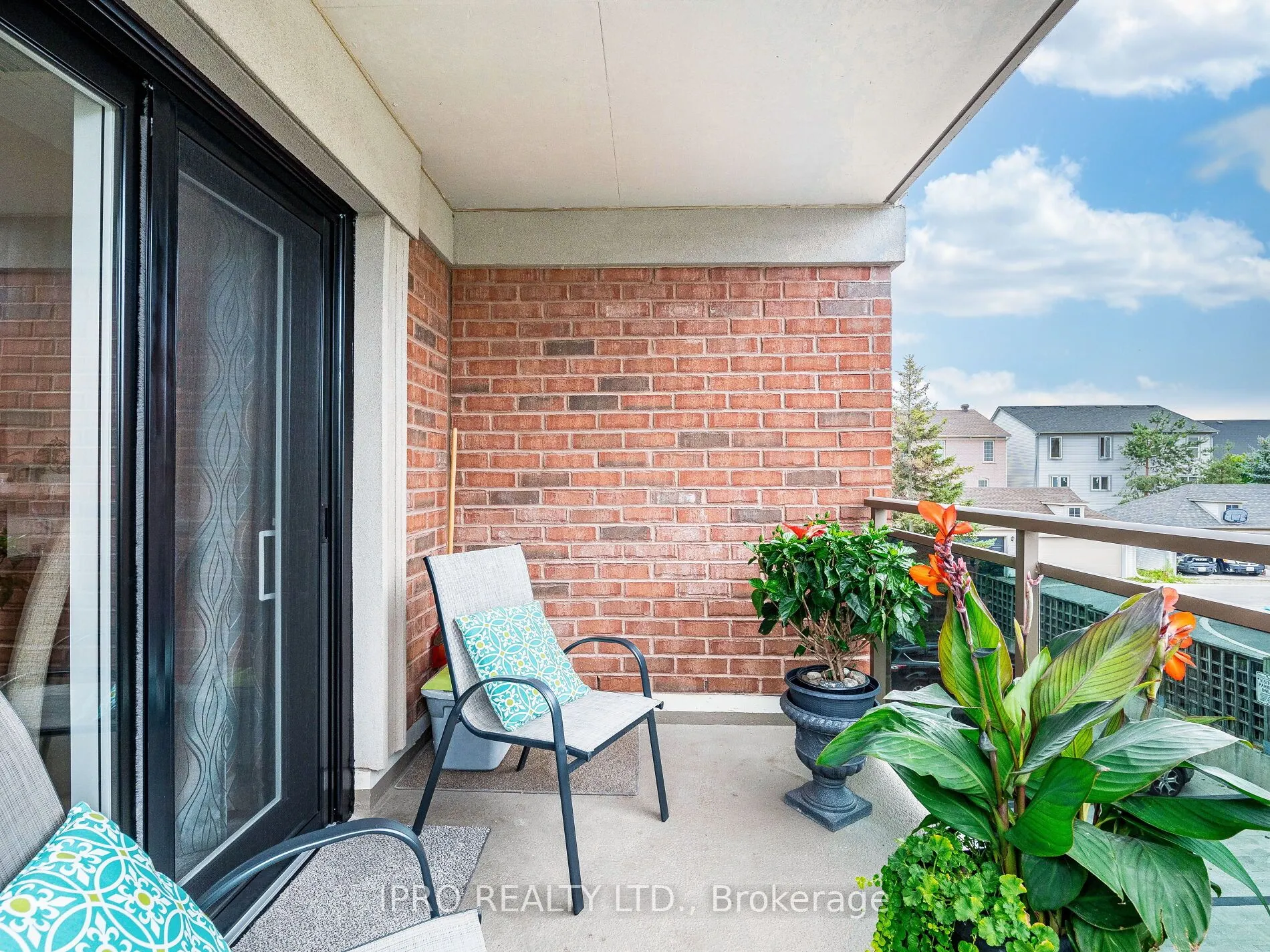 2300 Parkhaven Boulevard, #303