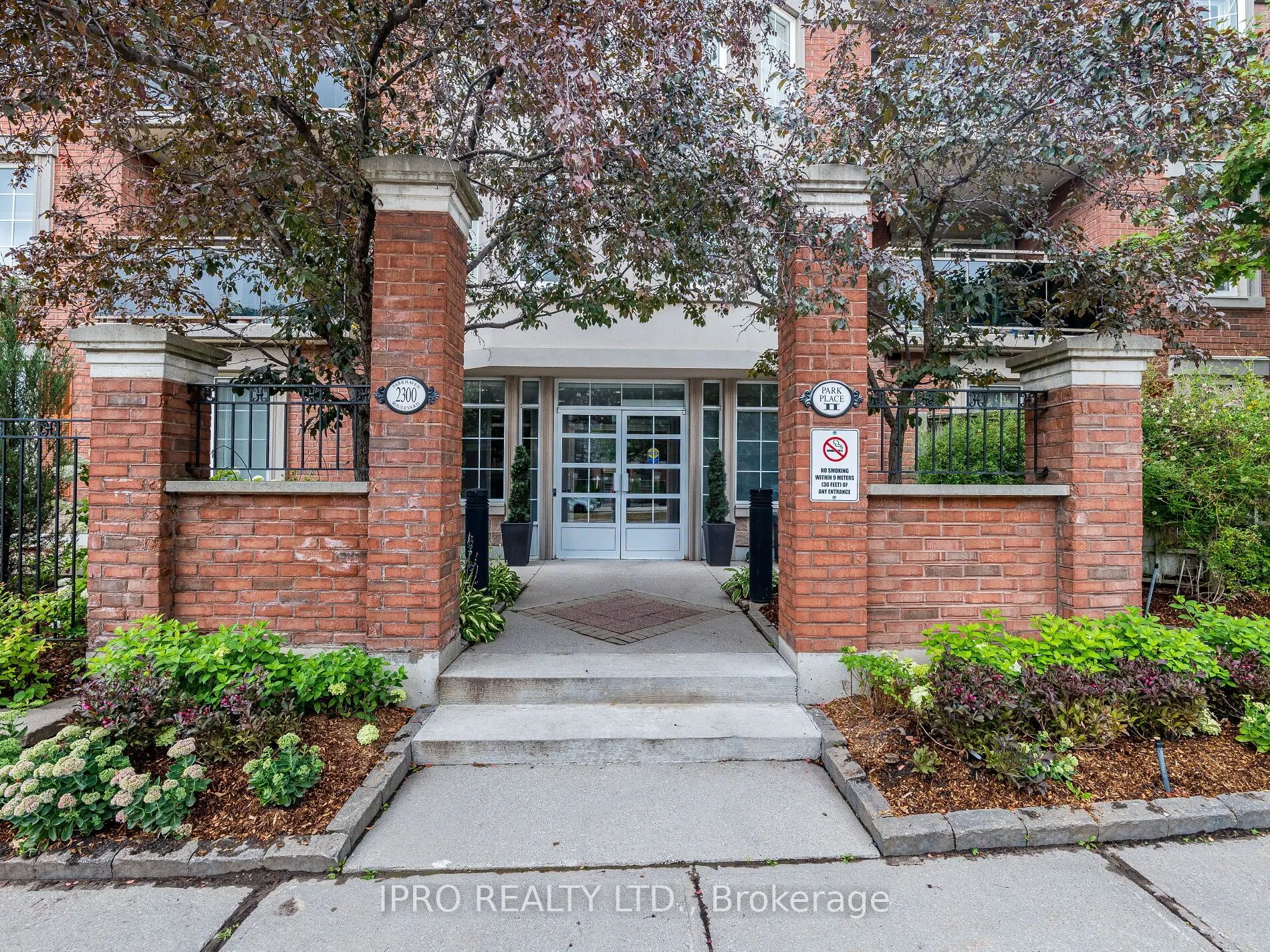 2300 Parkhaven Boulevard, #303
