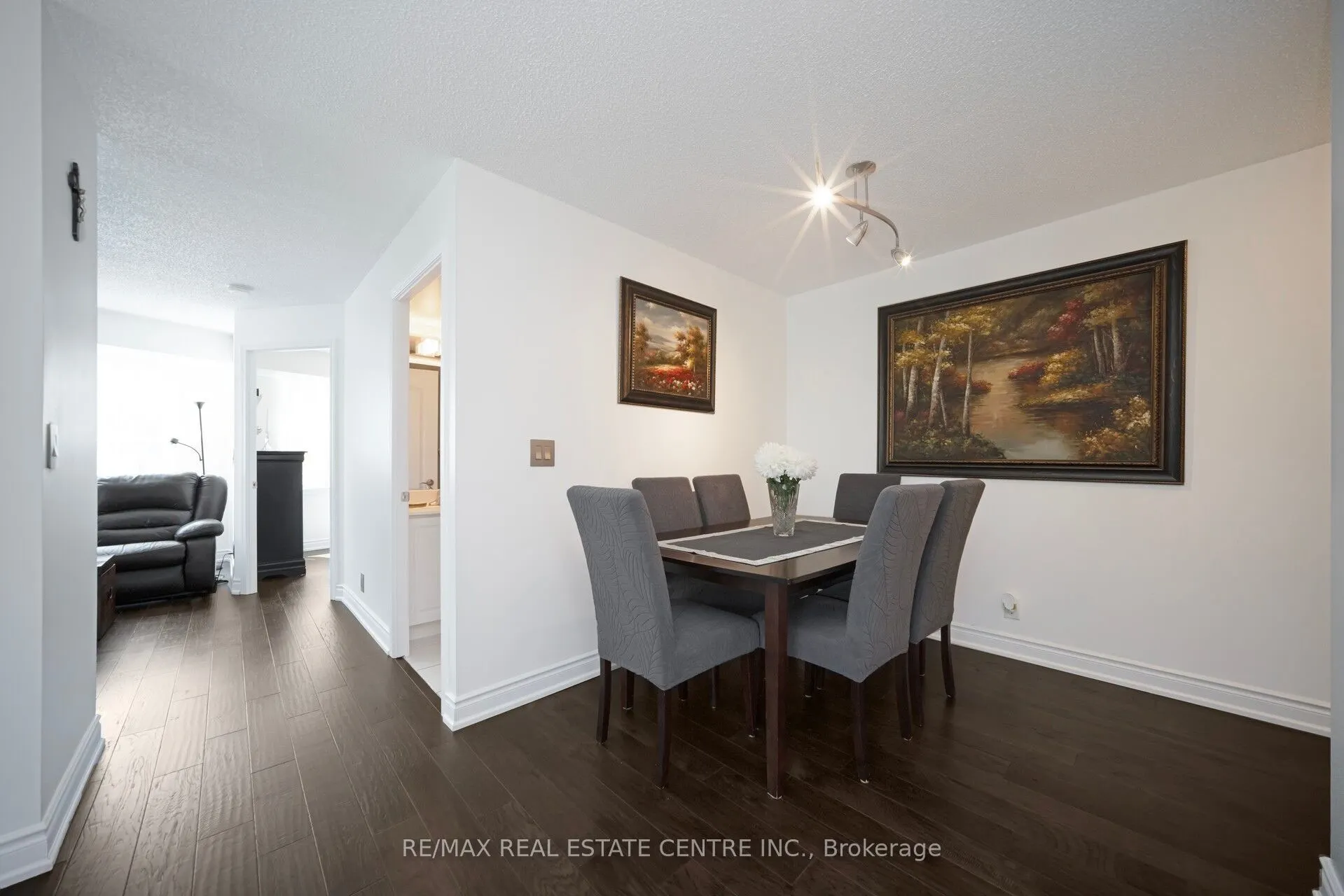 1 Elm Drive, #302