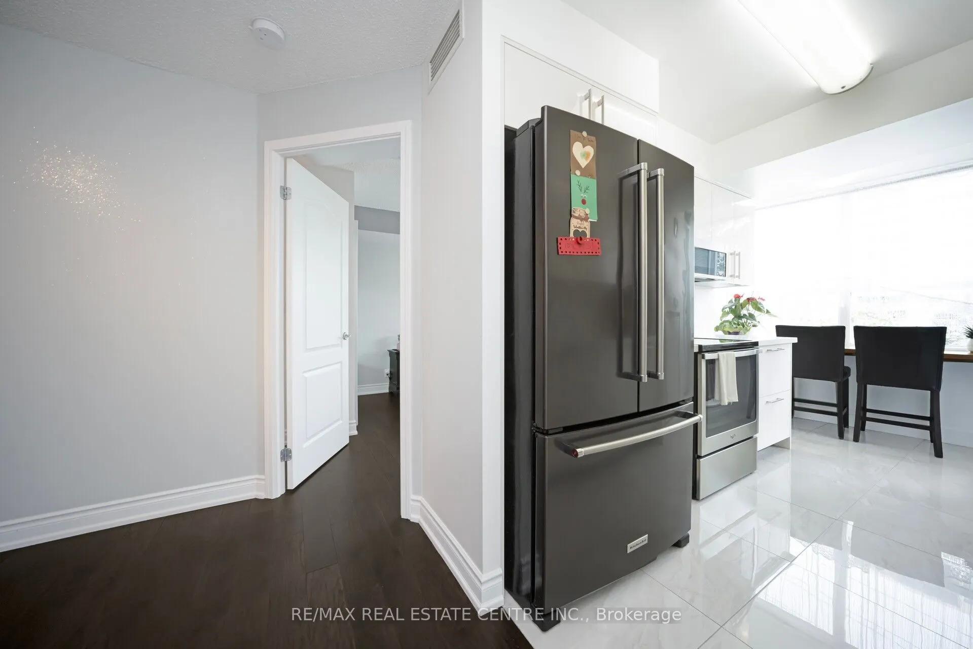 1 Elm Drive, #302