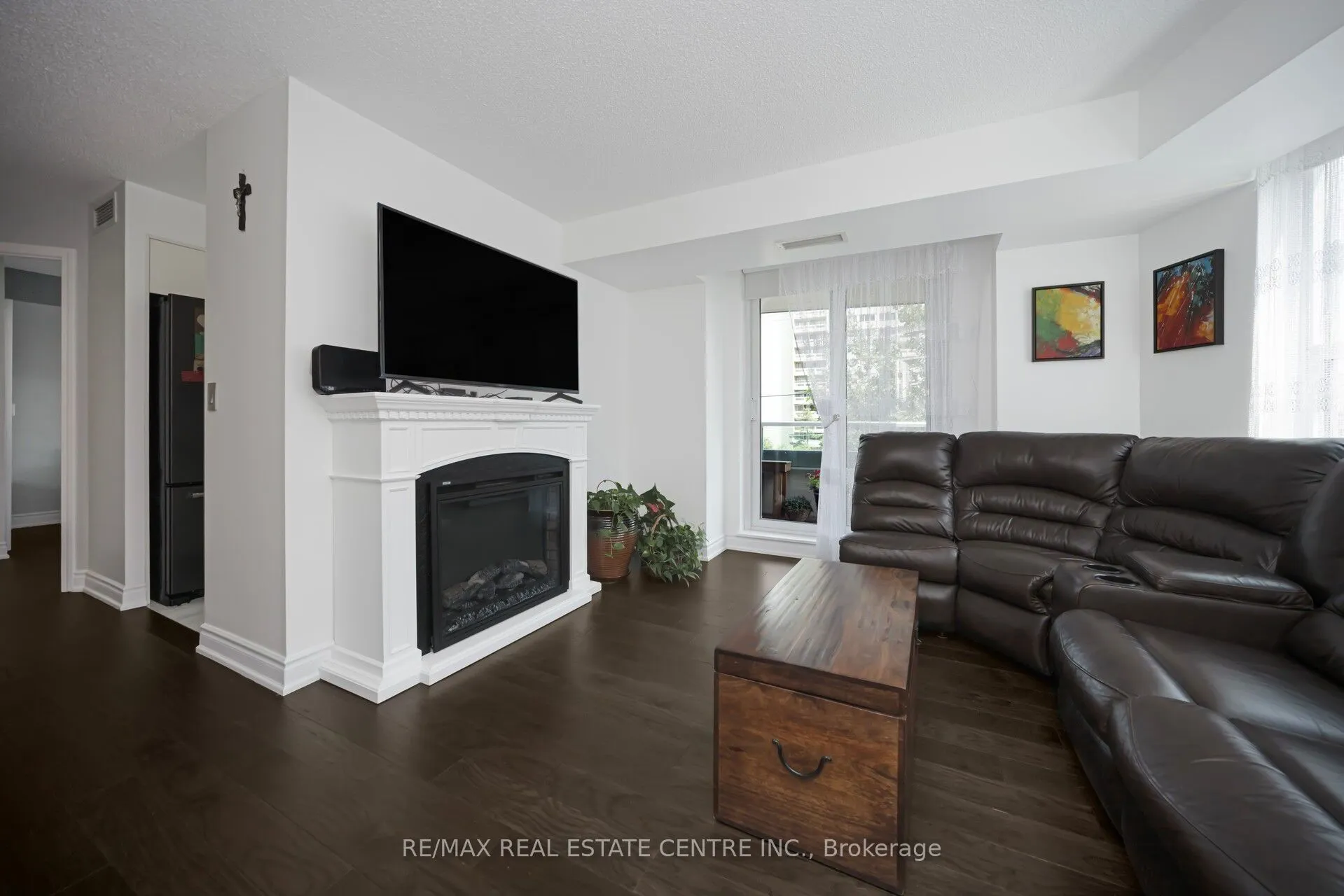 1 Elm Drive, #302