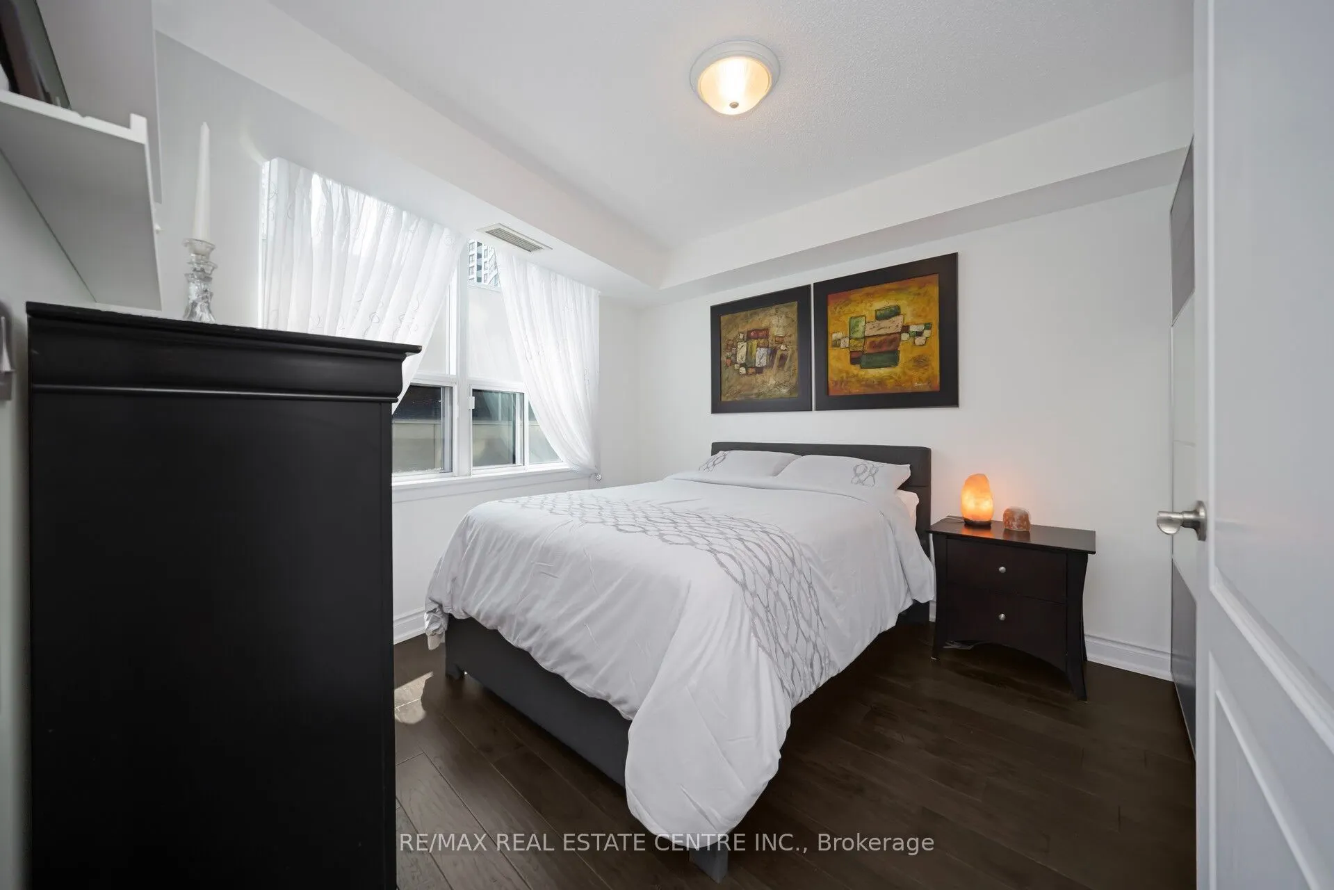 1 Elm Drive, #302