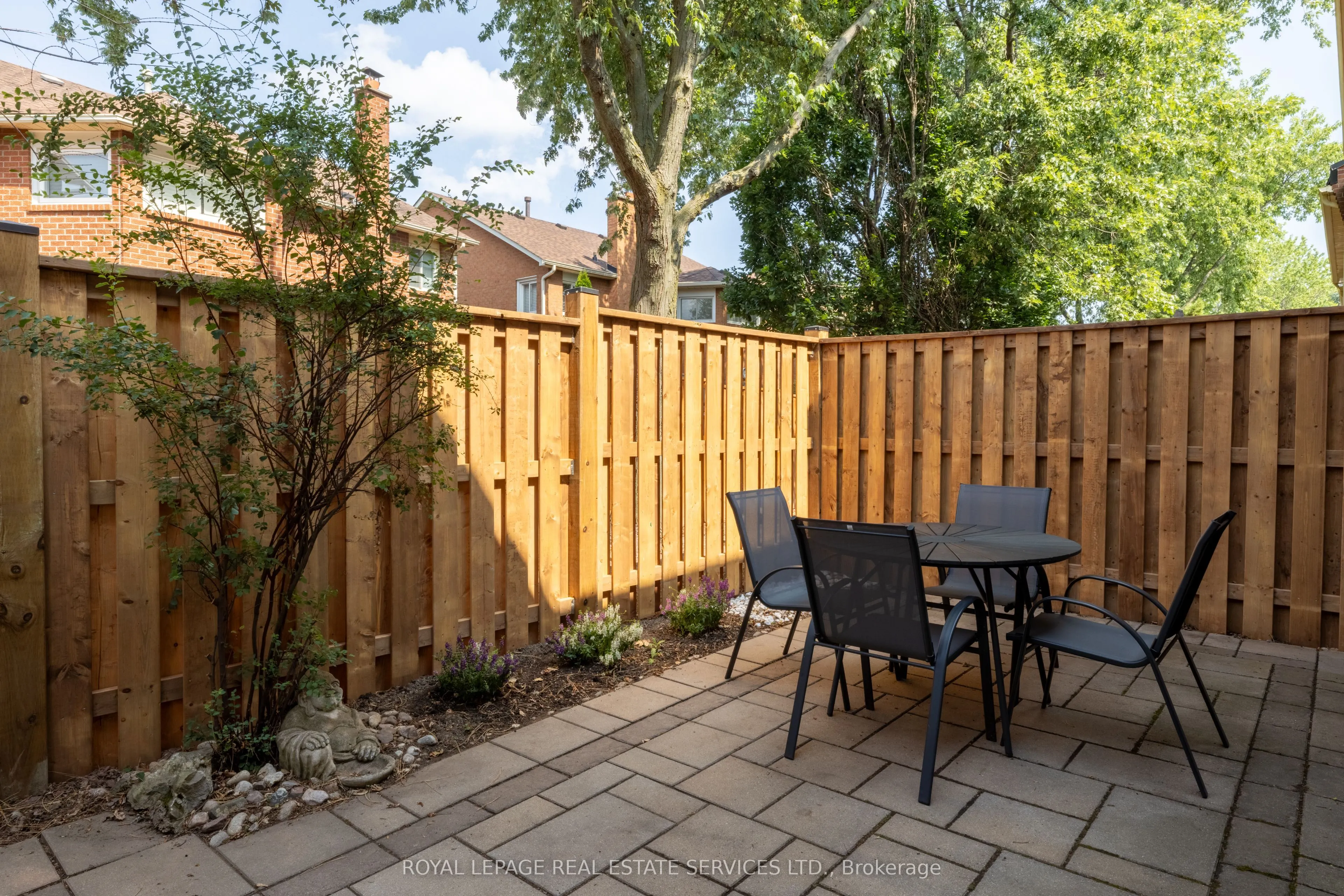 2006 Glenada Crescent, #7