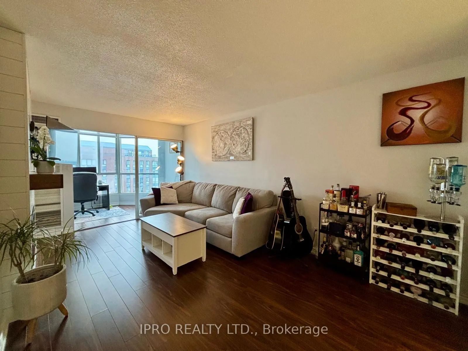 145 Hillcrest Avenue E, #2310