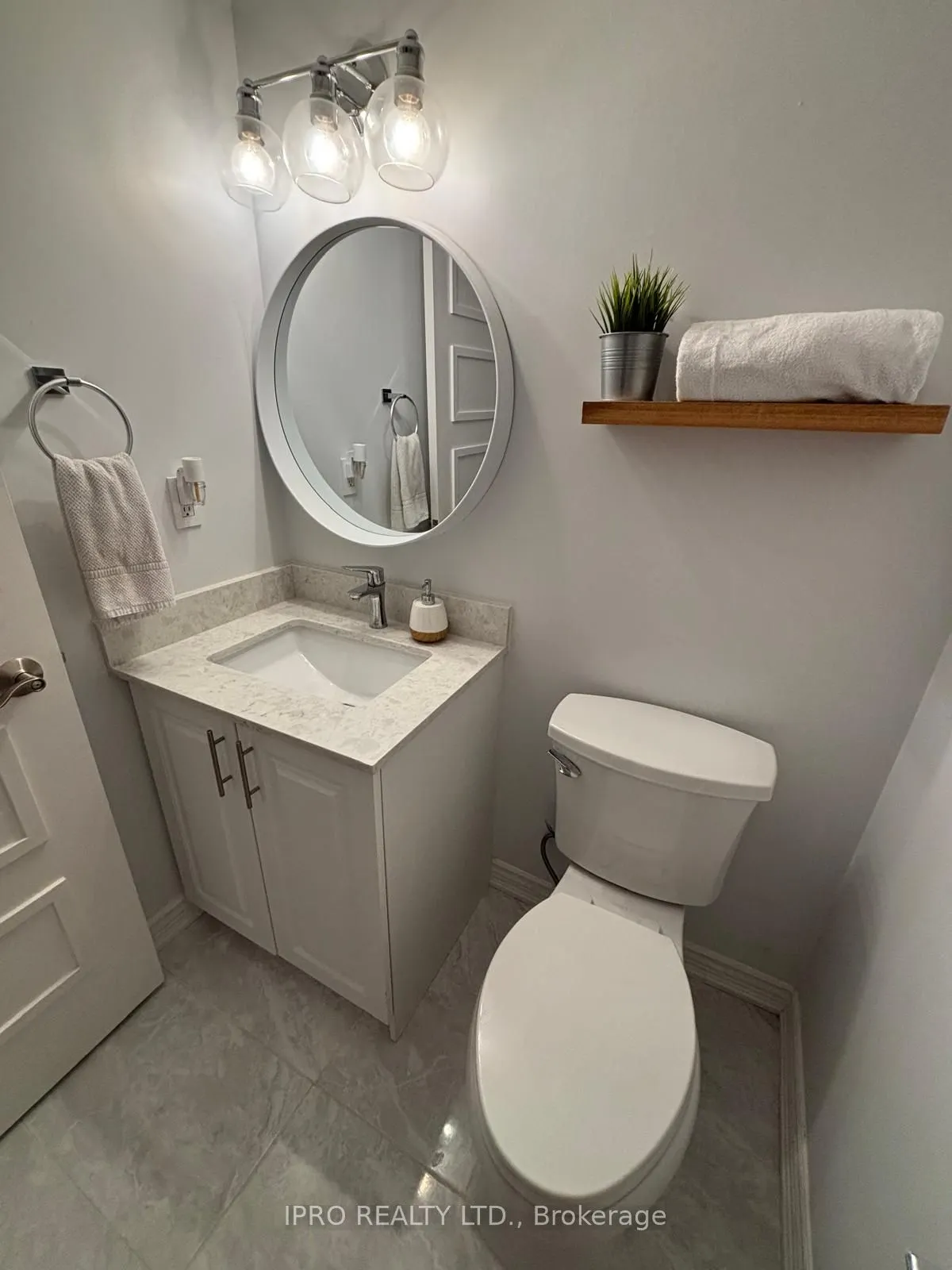145 Hillcrest Avenue E, #2310