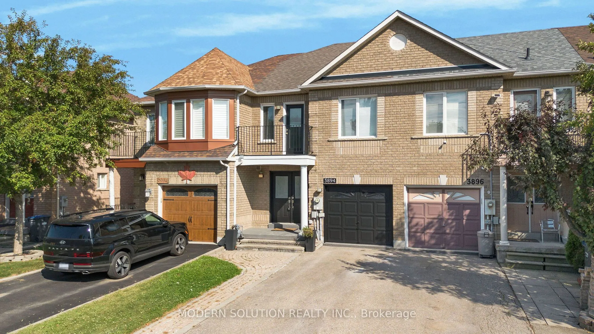 3894 Coachman Circle