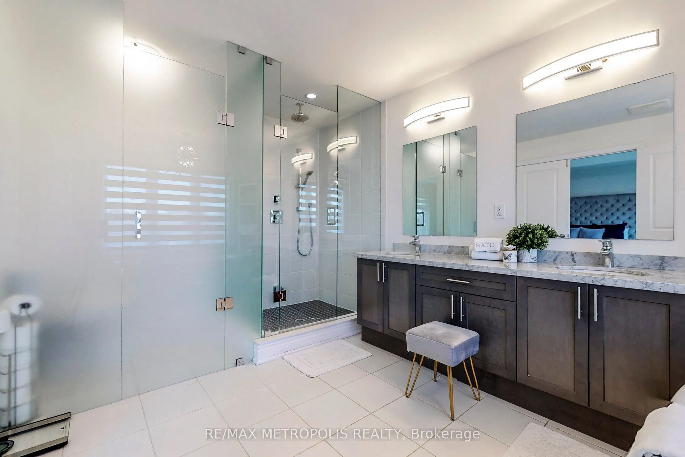 7 Kipling Grove Court