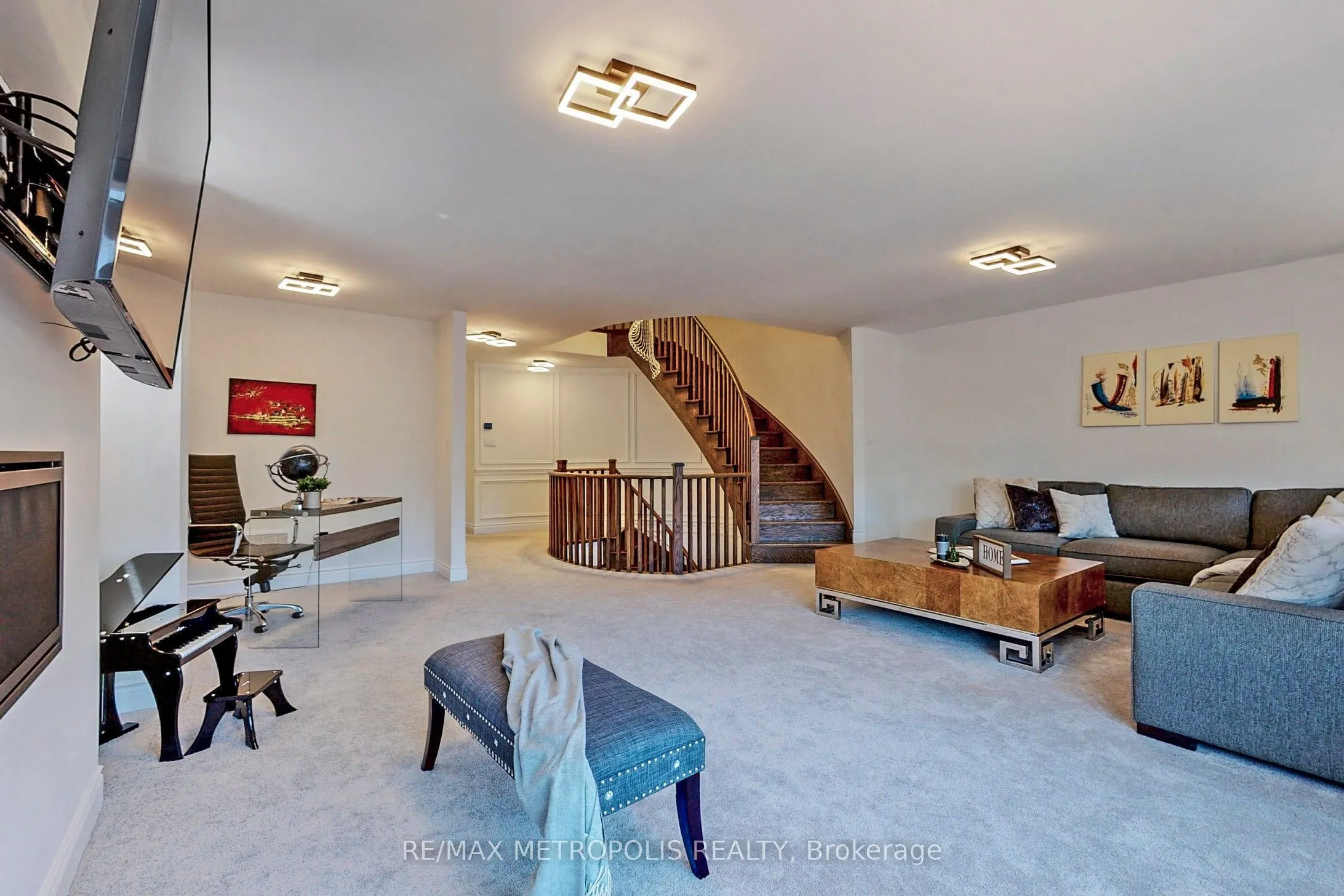 7 Kipling Grove Court
